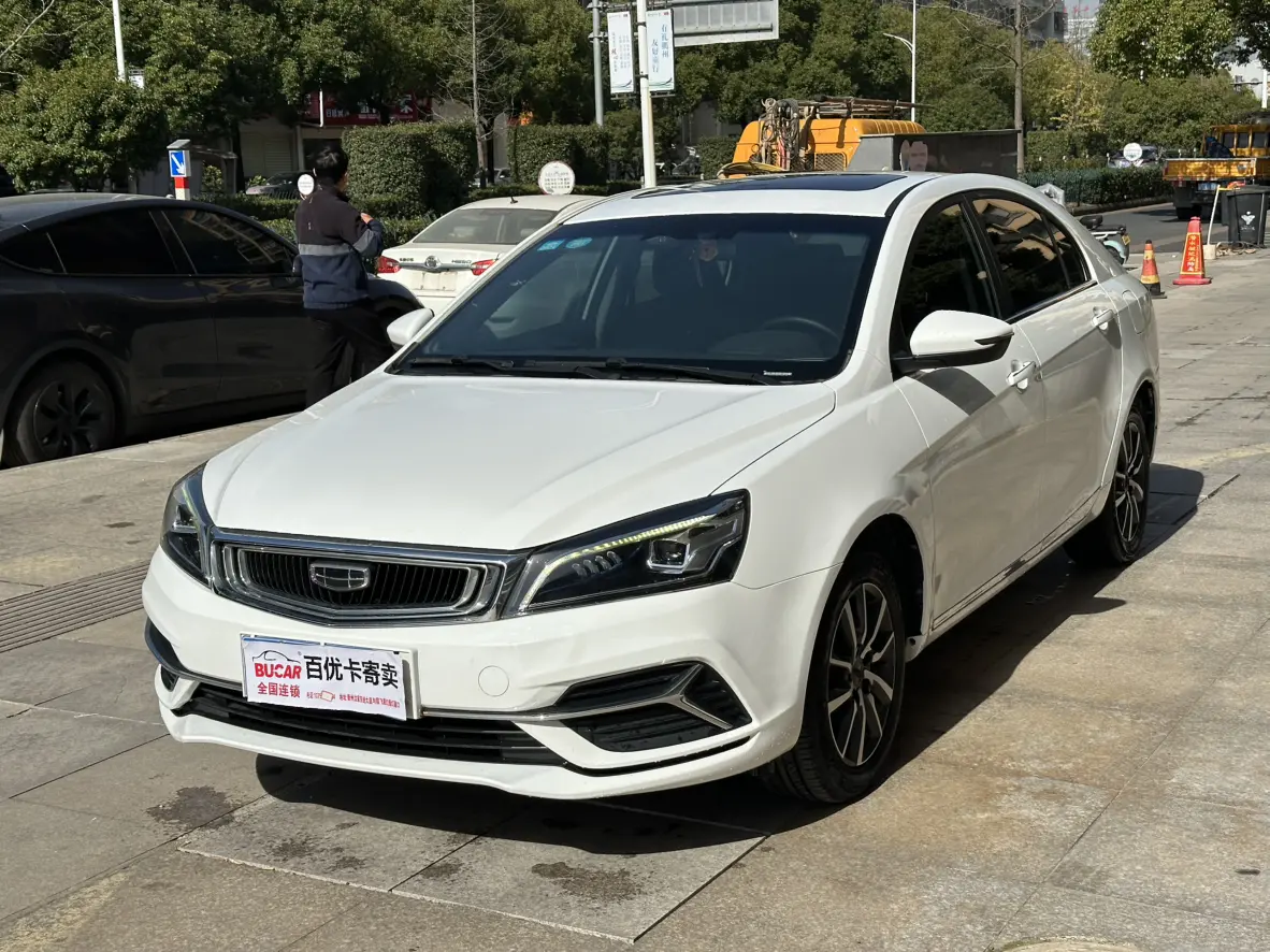 Geely Emgrand  из Китая