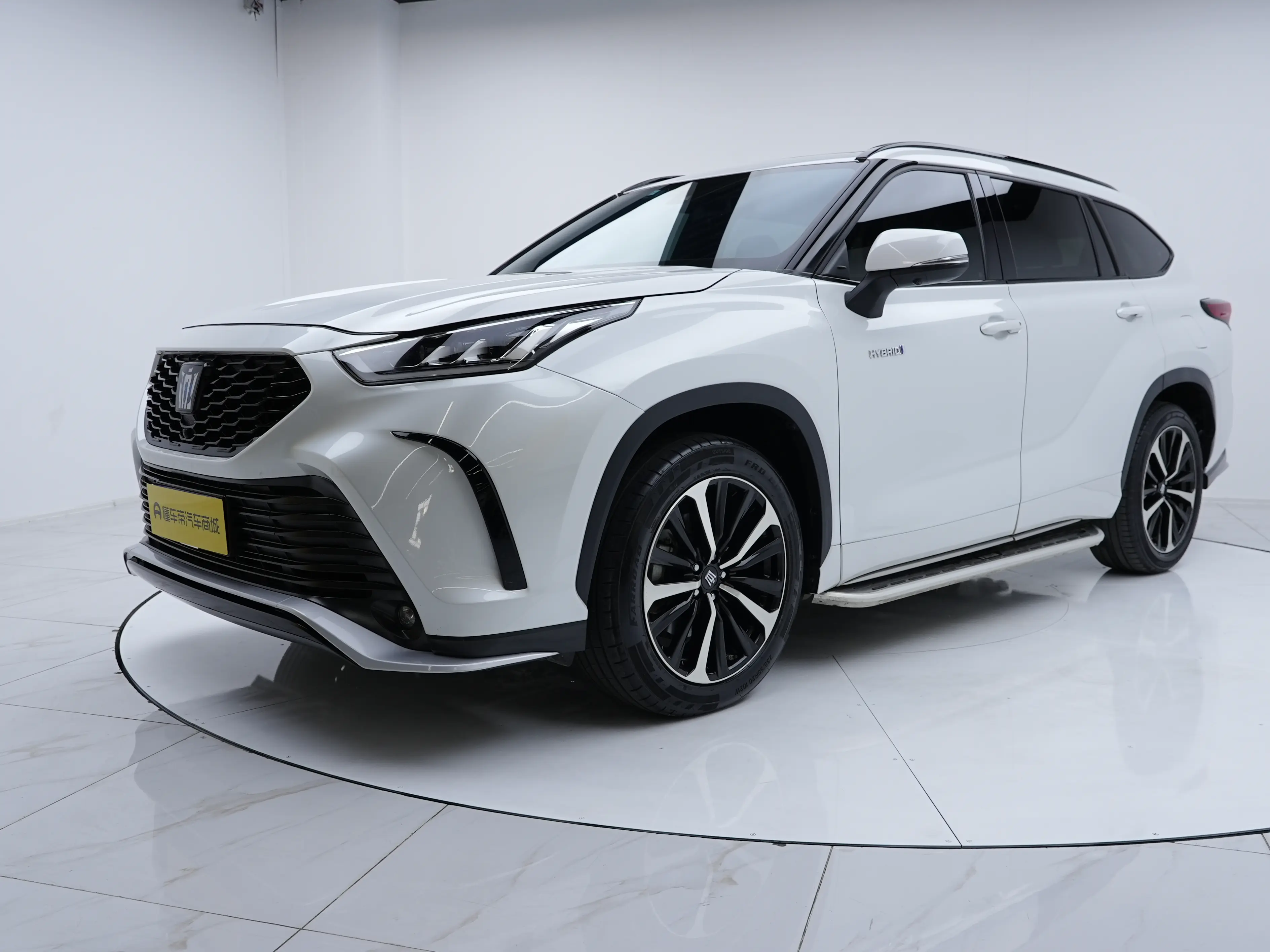 Toyota Crown Kluger  из Китая