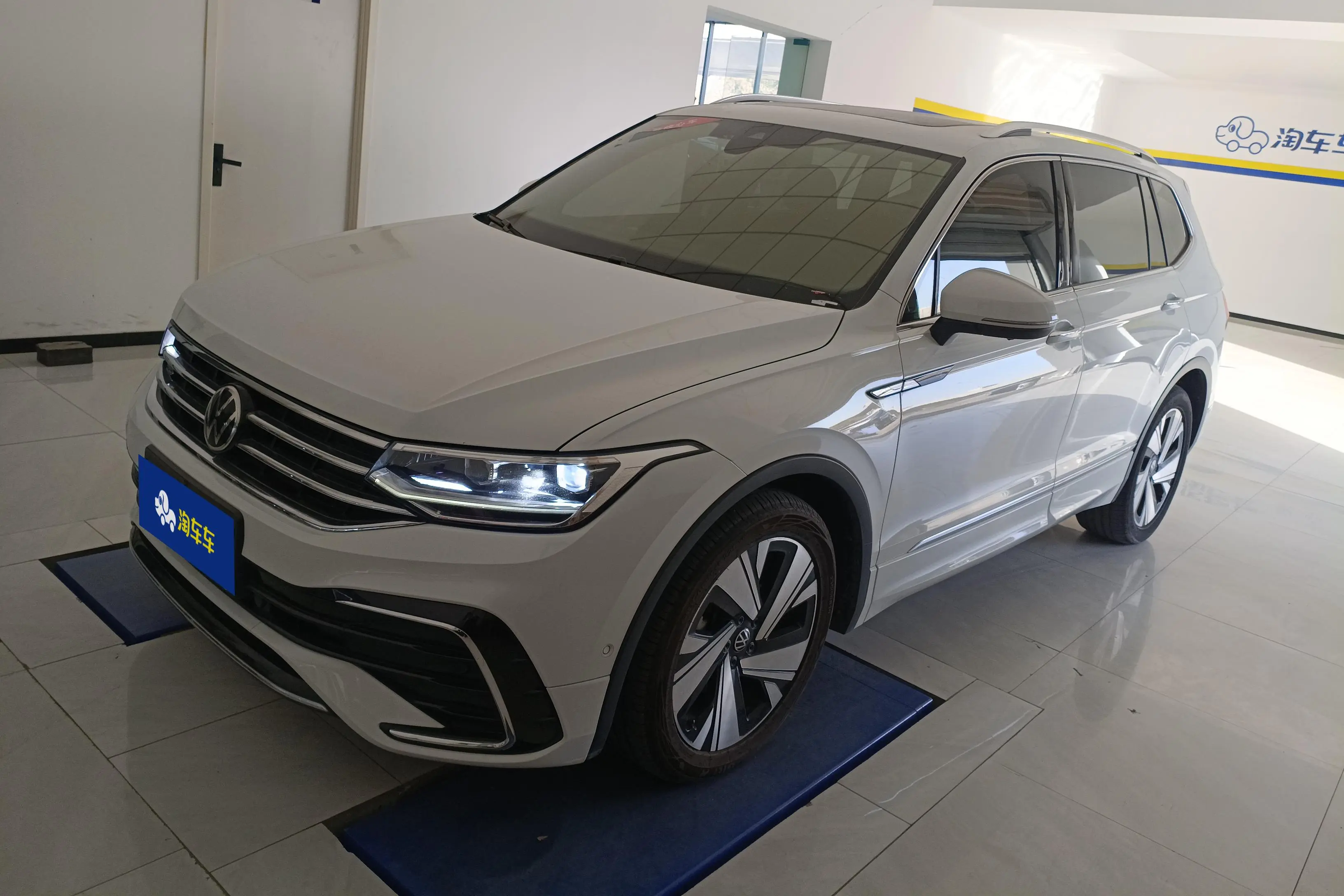 Volkswagen Tiguan L  из Китая
