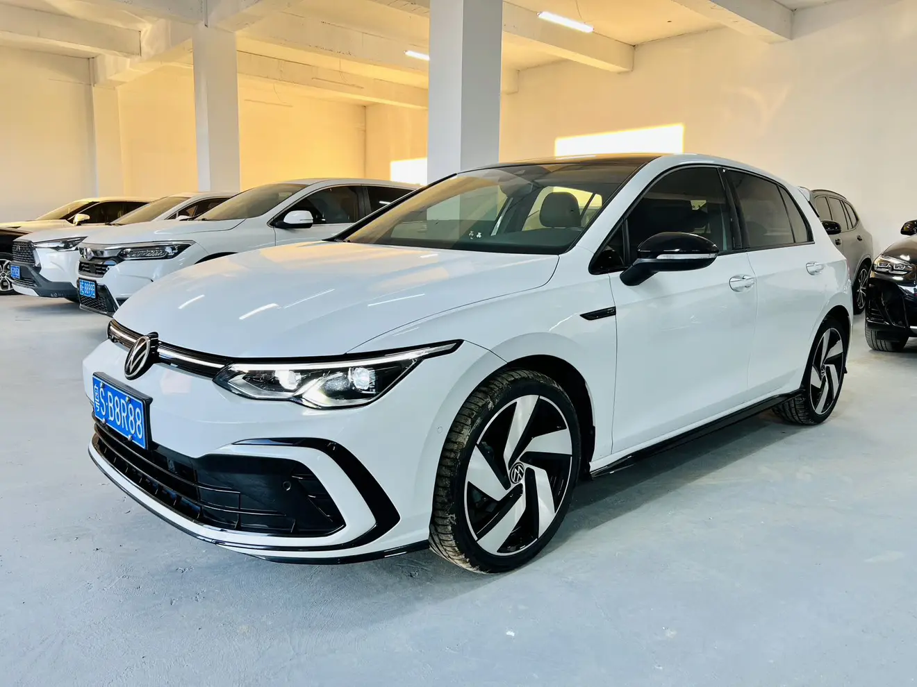 Volkswagen Golf  из Китая