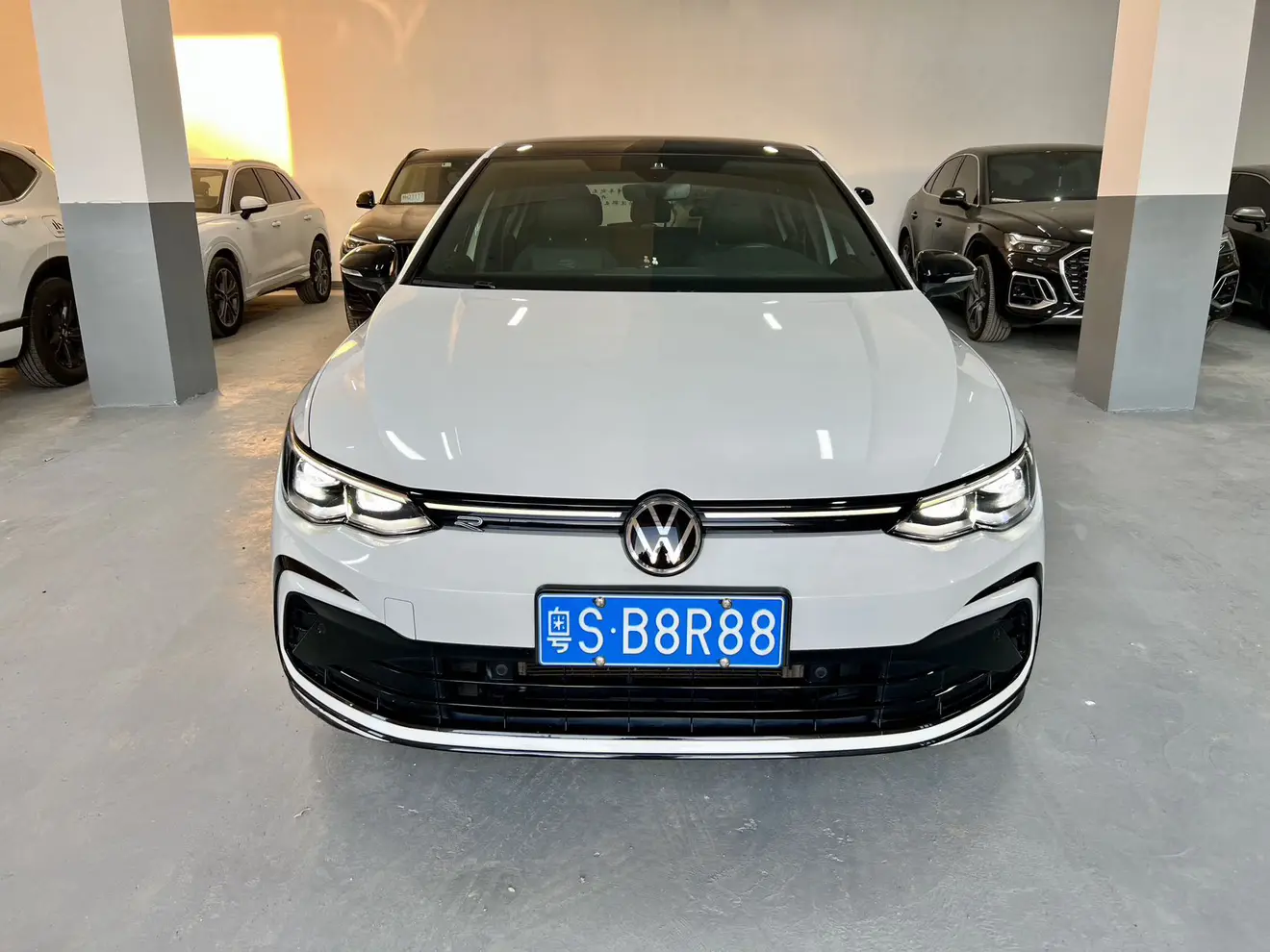 Volkswagen Golf  из Китая