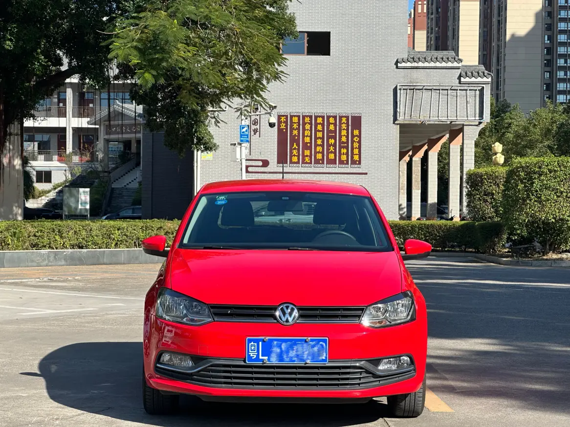 Volkswagen Polo  из Китая