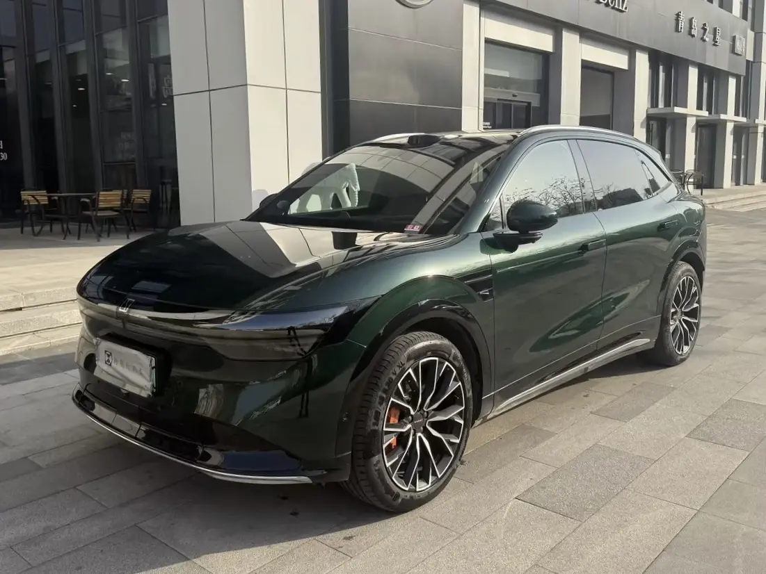 ZEEKR 7X  из Китая