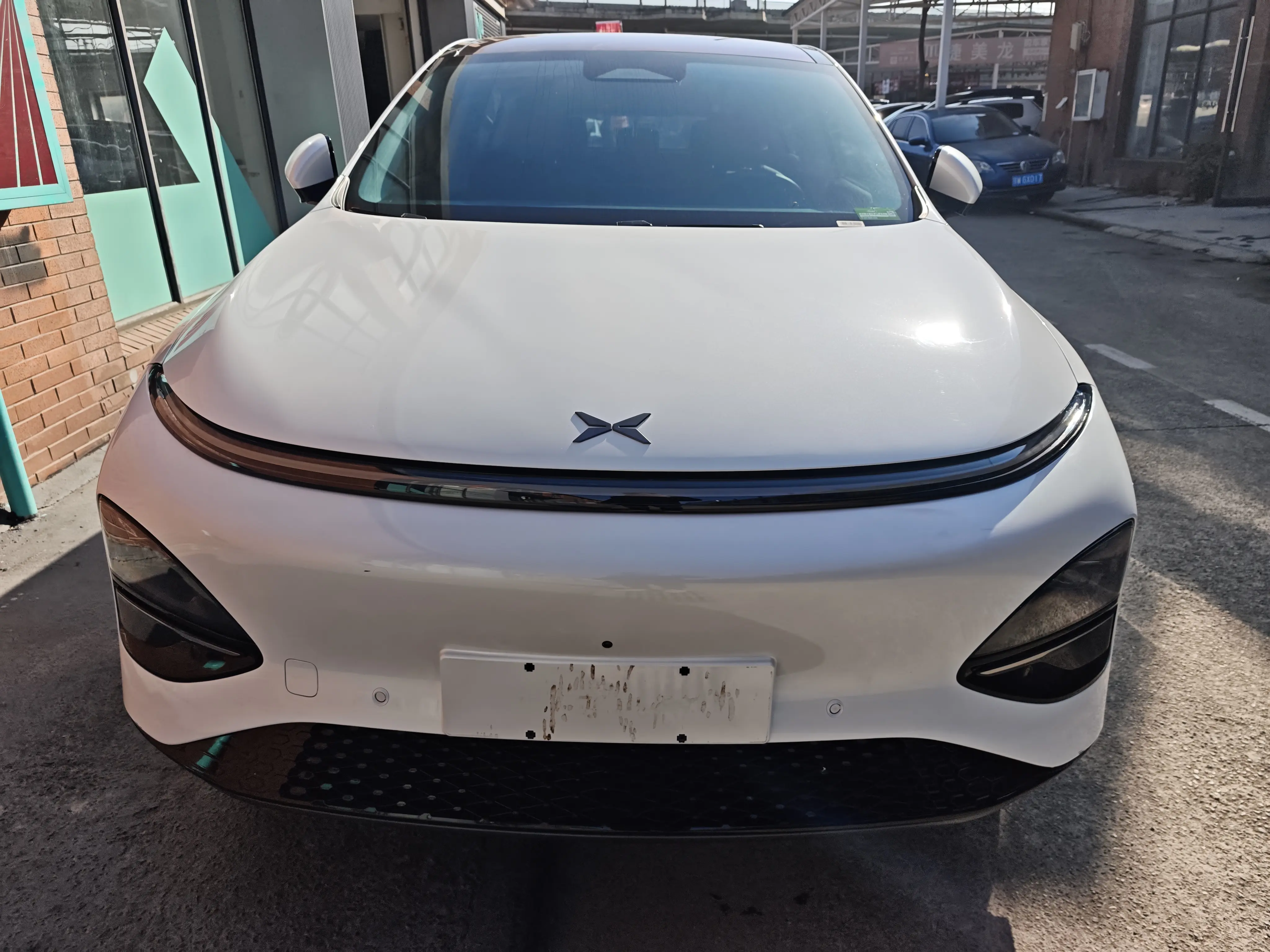 Xpeng G6  из Китая