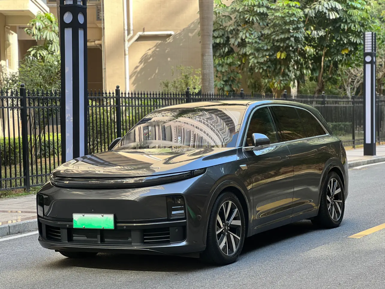 Li L7 (Ideal L7)  из Китая