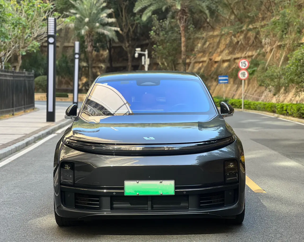 Li L7 (Ideal L7)  из Китая