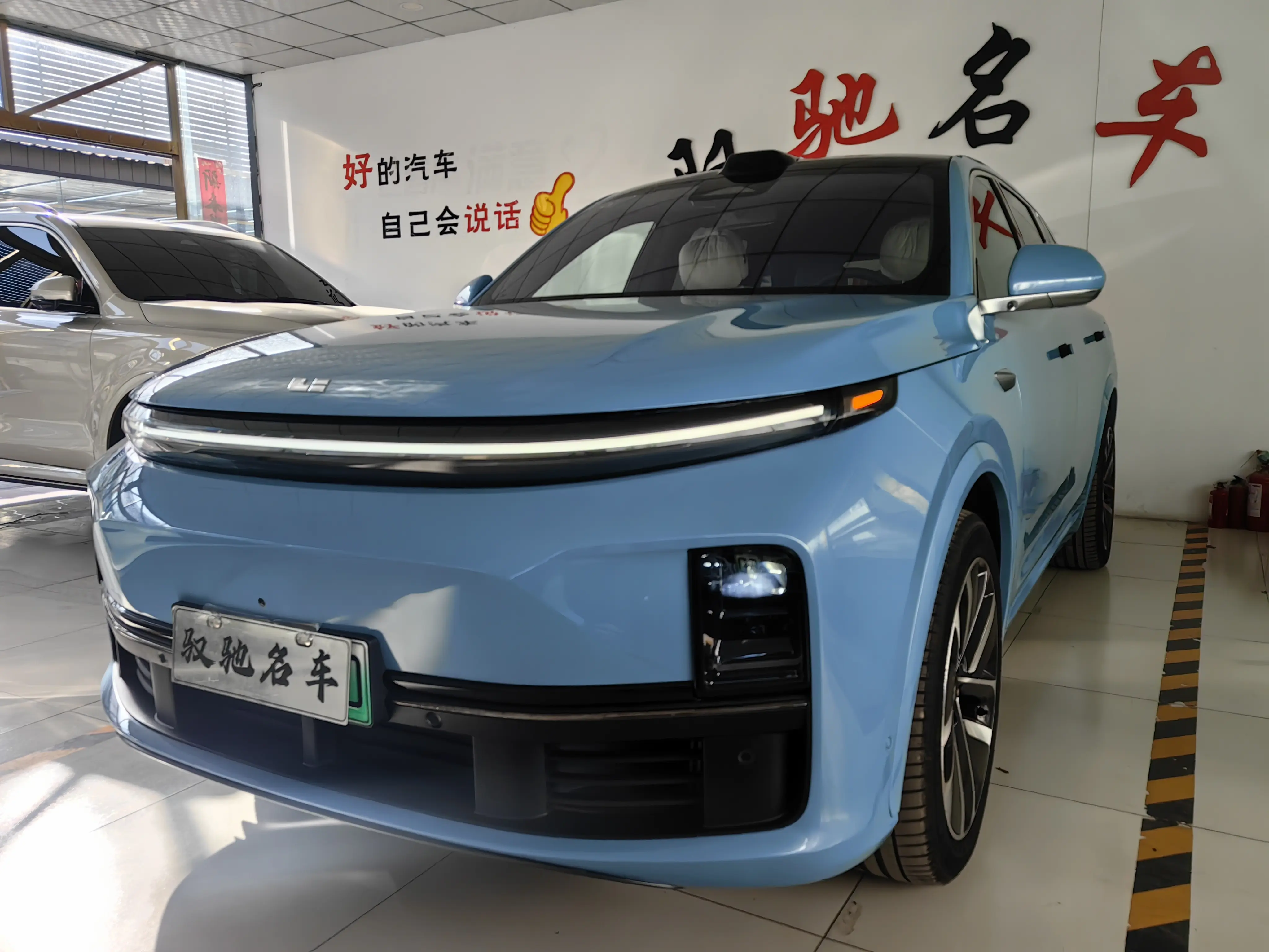 Li L7 (Ideal L7)  из Китая