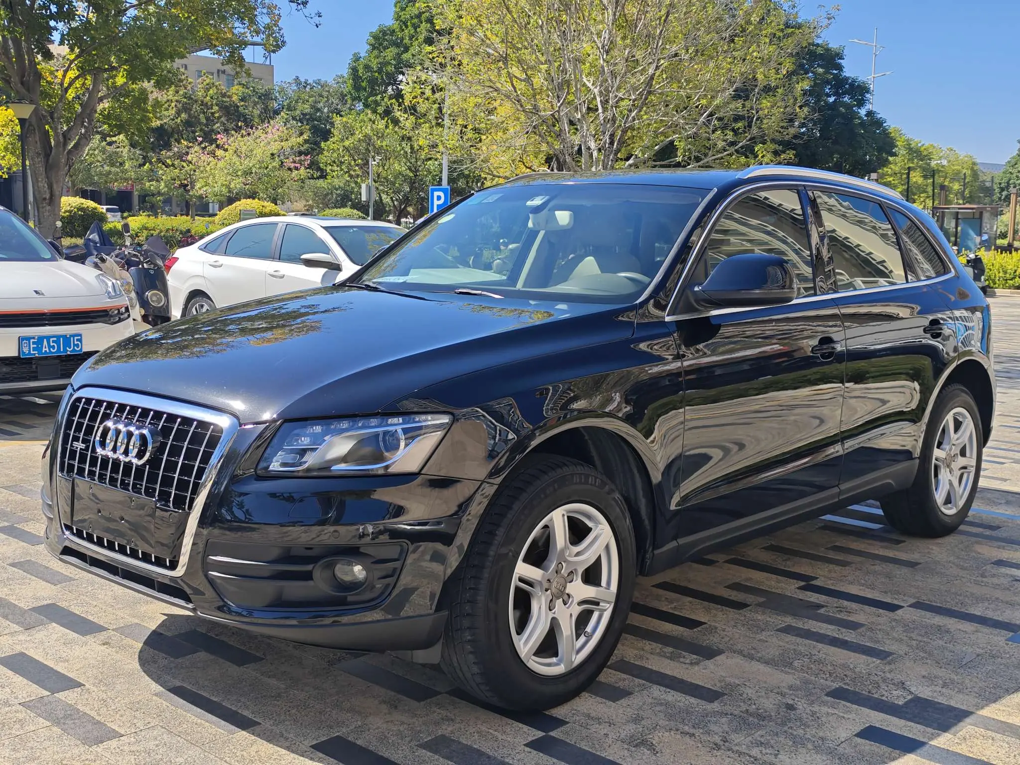 Audi Q5  из Китая