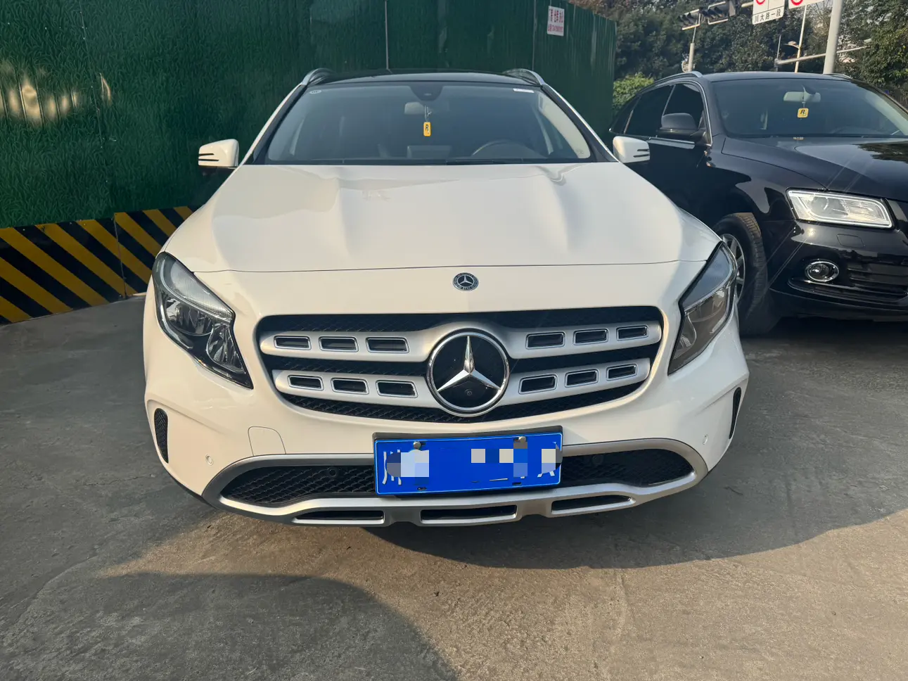 Mercedes-Benz GLA  из Китая