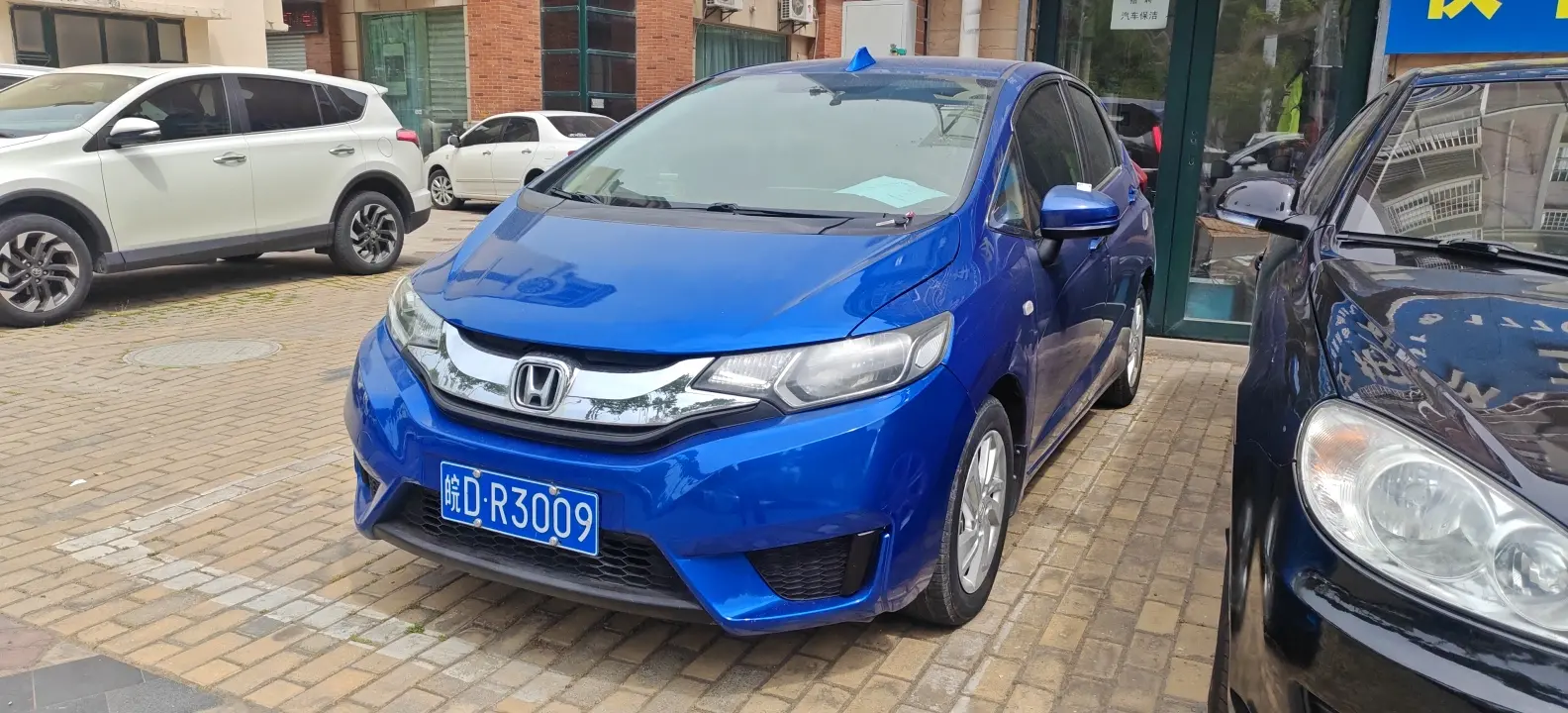 Honda Fit  из Китая