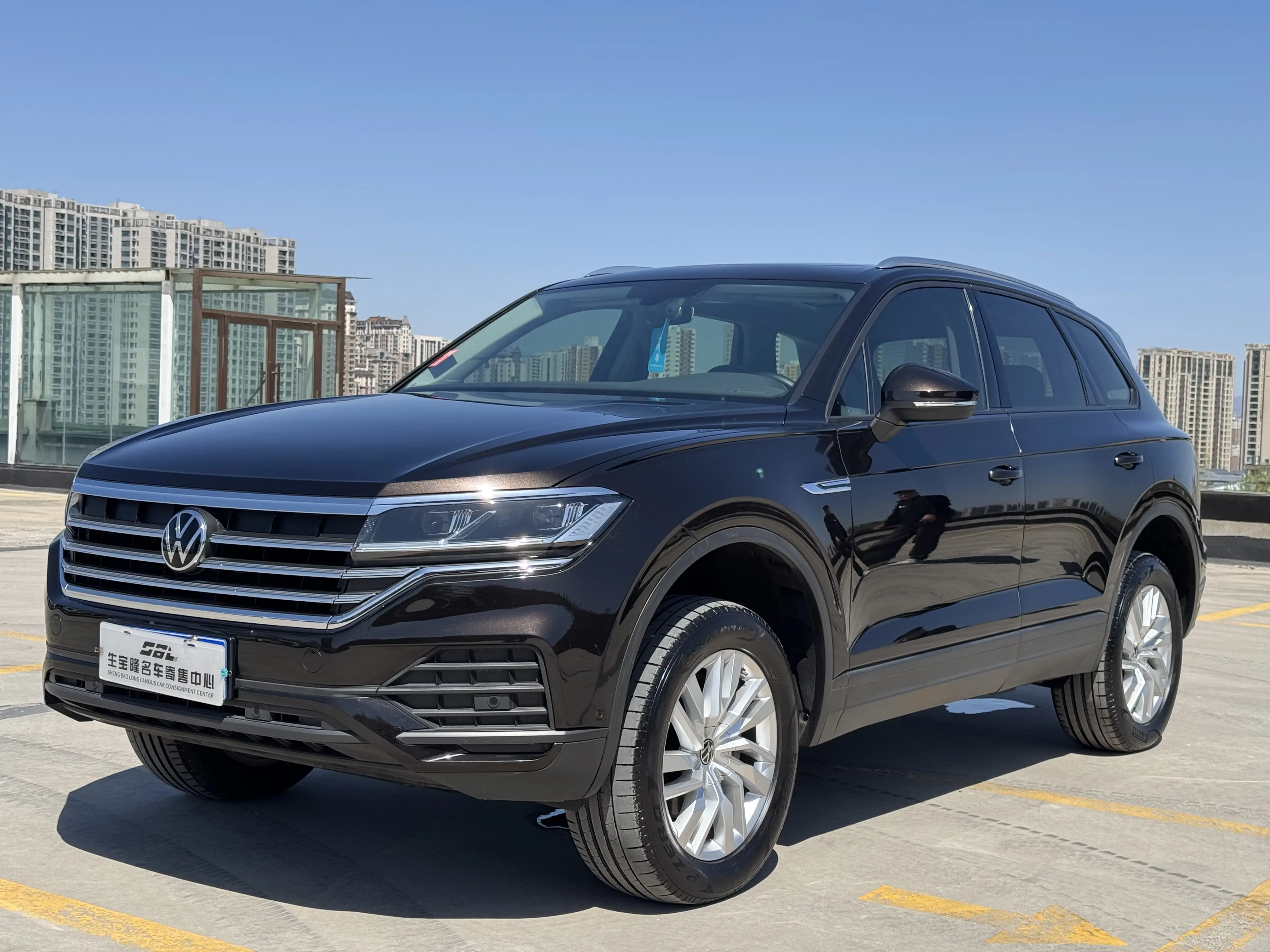 Volkswagen Touareg  из Китая