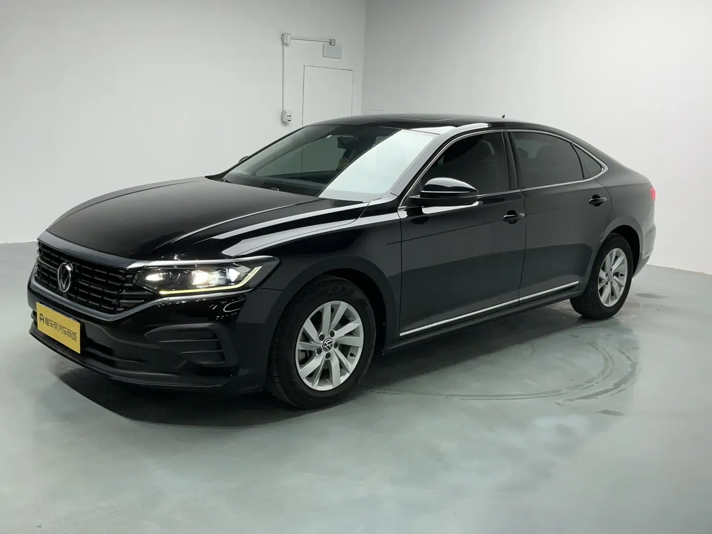 Volkswagen Passat  из Китая