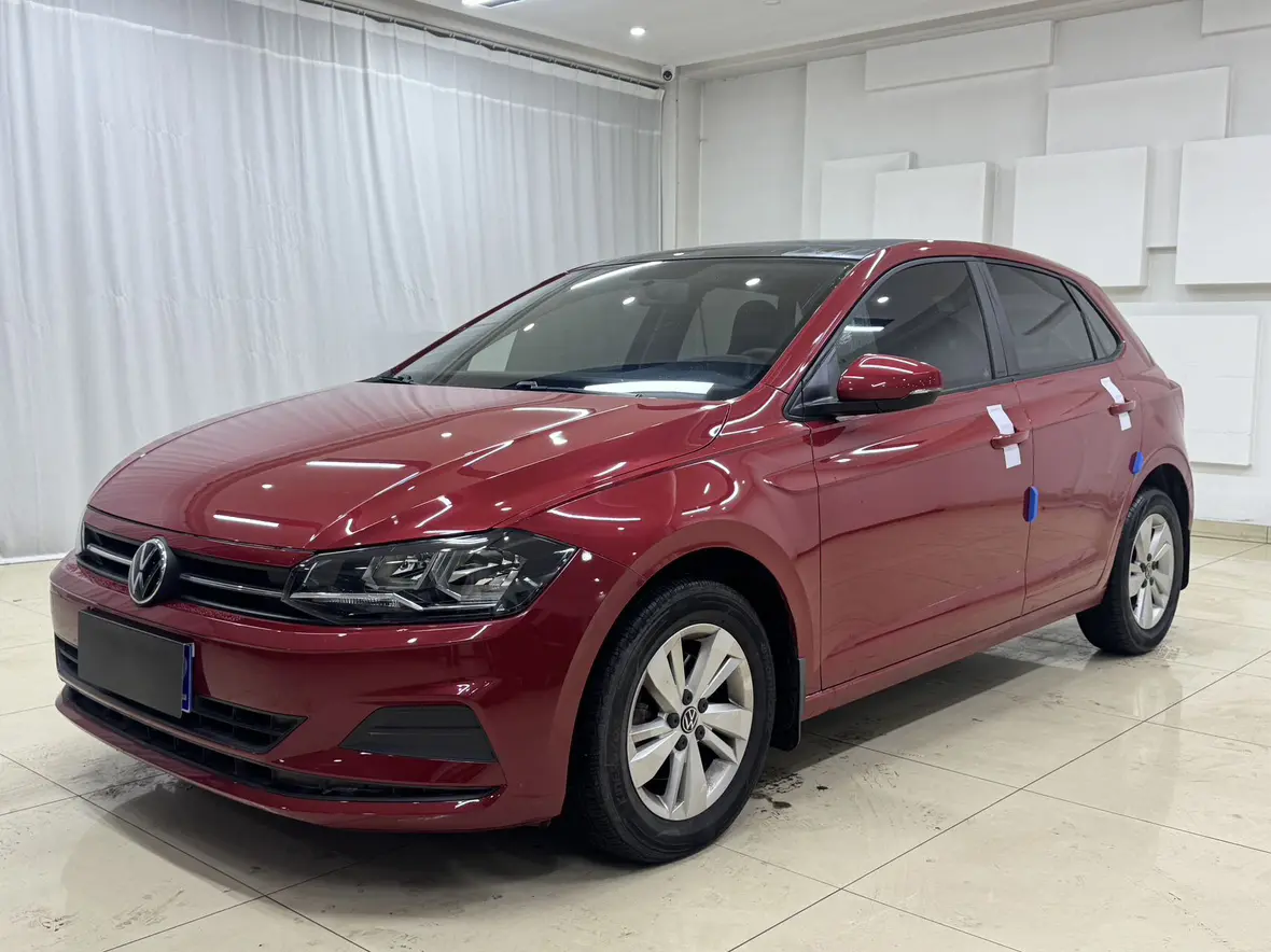 Volkswagen Polo  из Китая