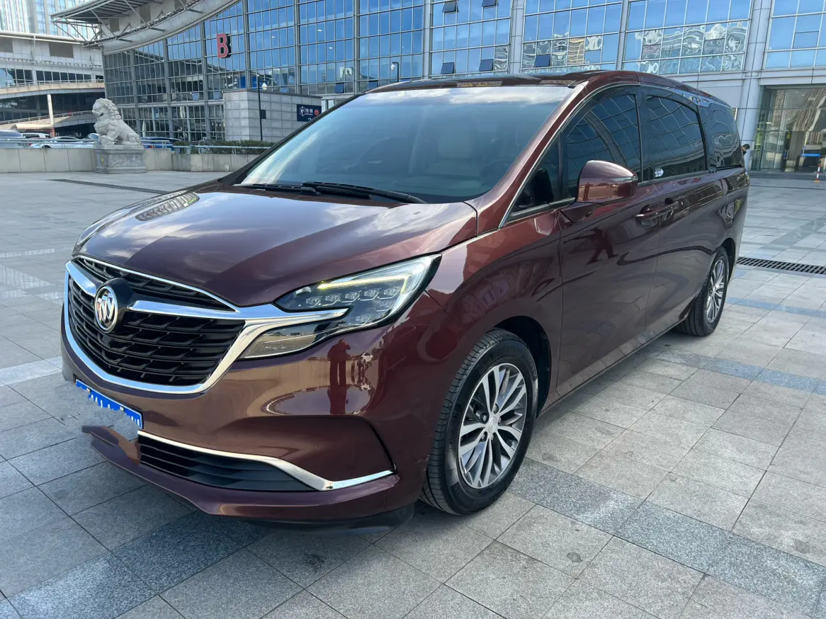 Buick GL8  из Китая