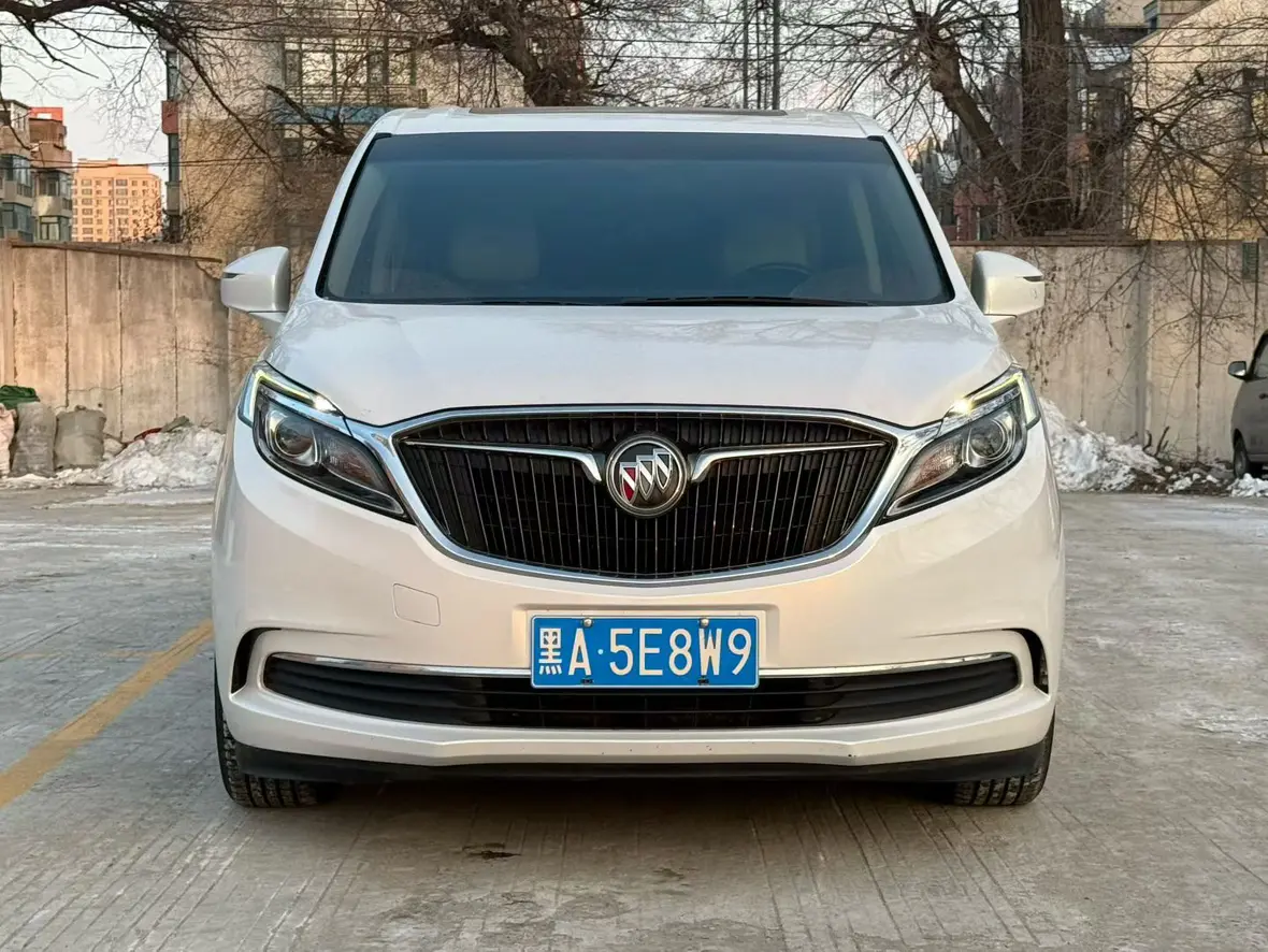 Buick GL8  из Китая