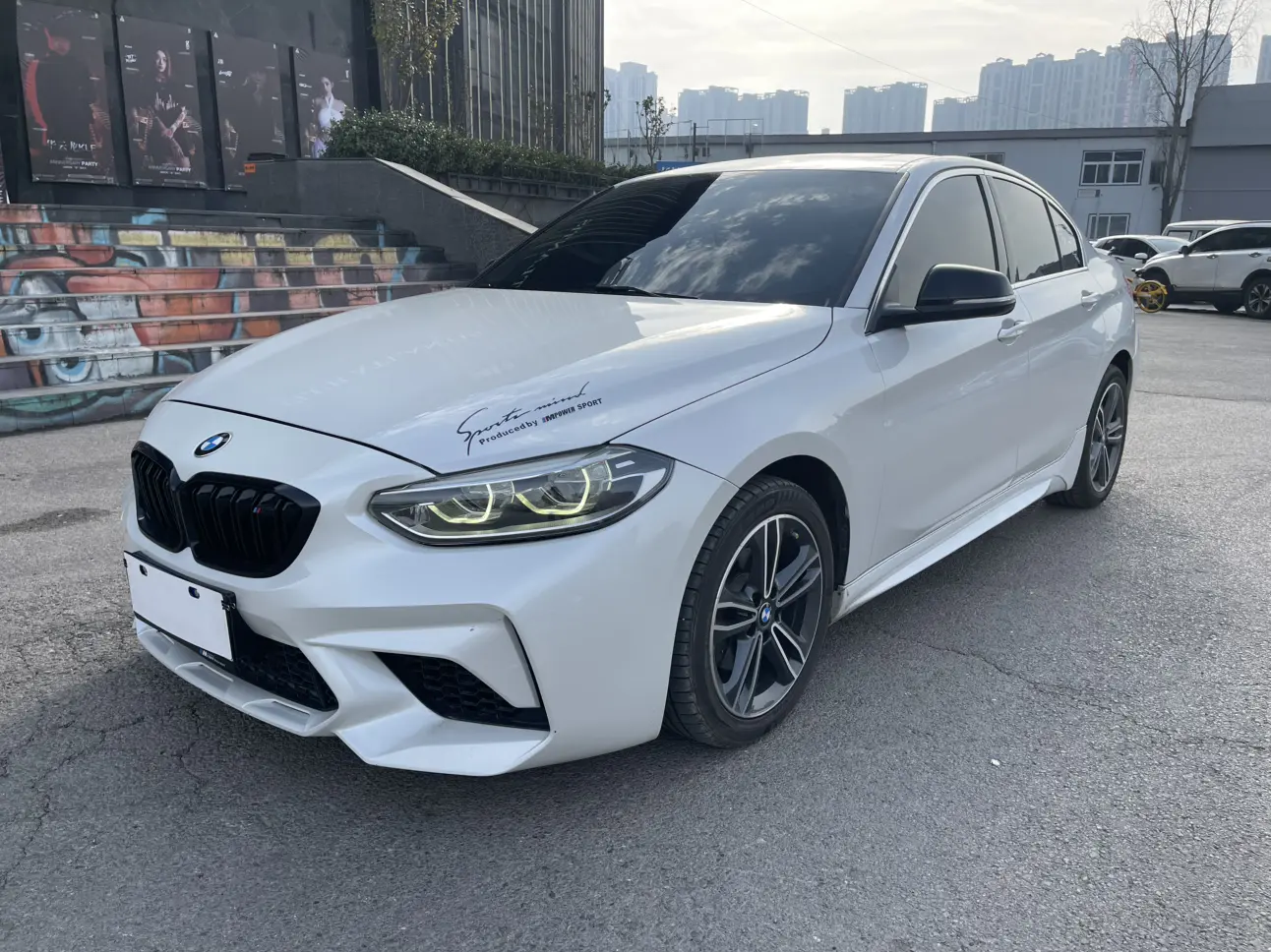 BMW 1 Series  из Китая