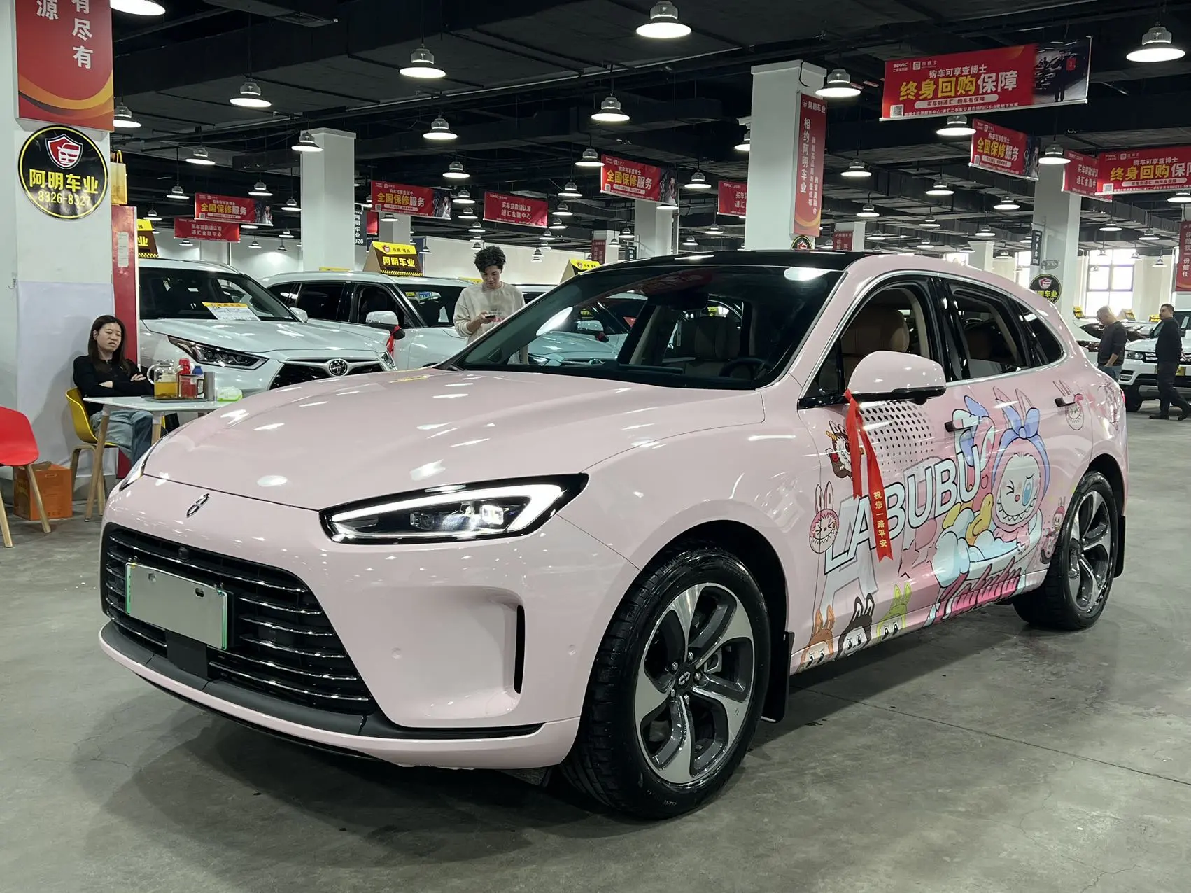 AITO M5 (Wenjie M5)  из Китая