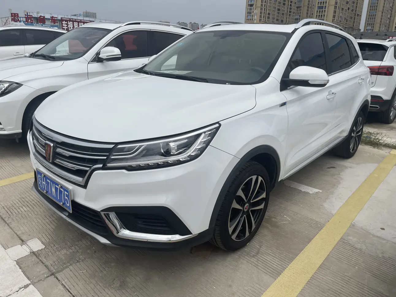 Roewe RX3  из Китая