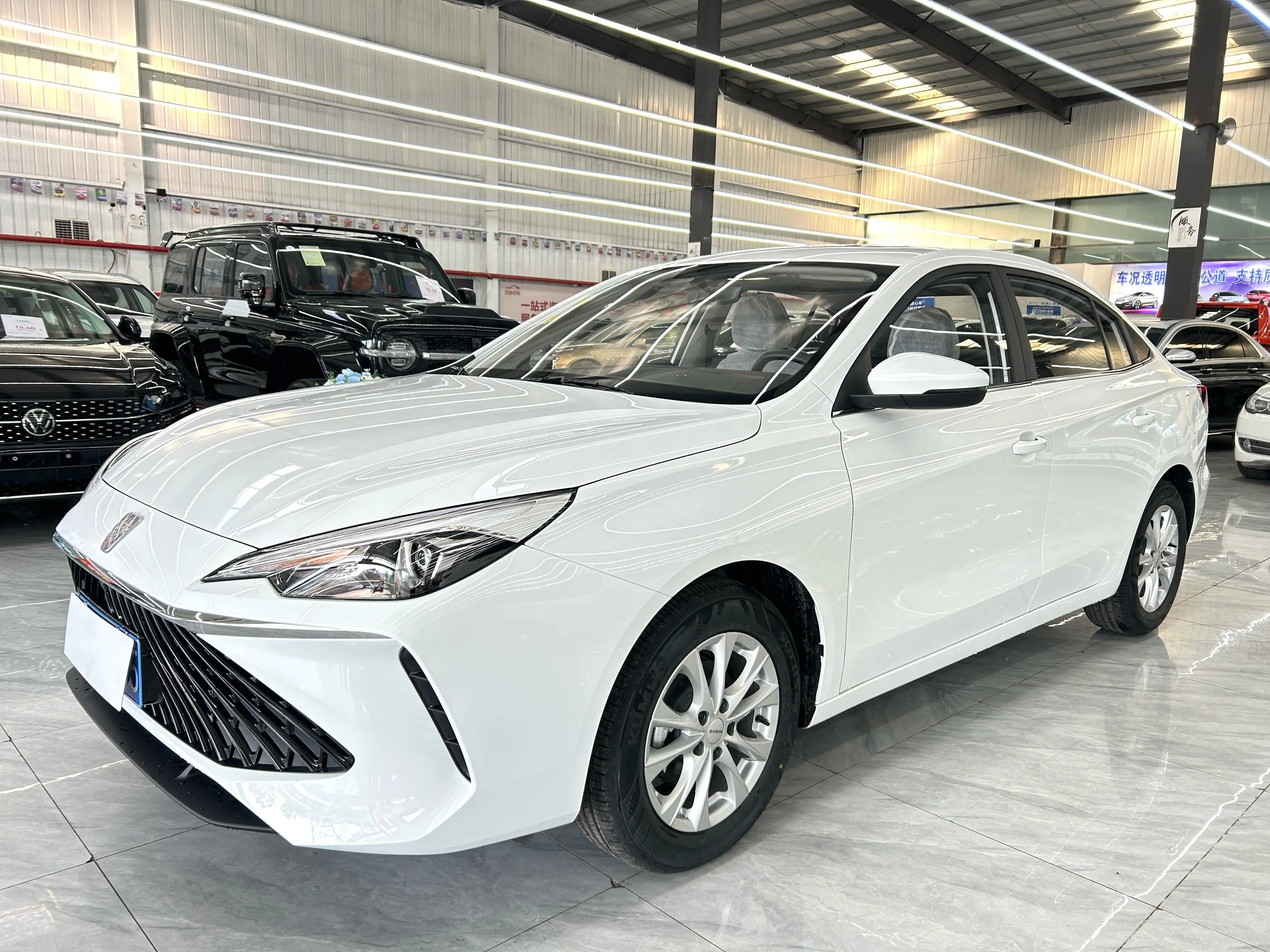 Roewe i5  из Китая