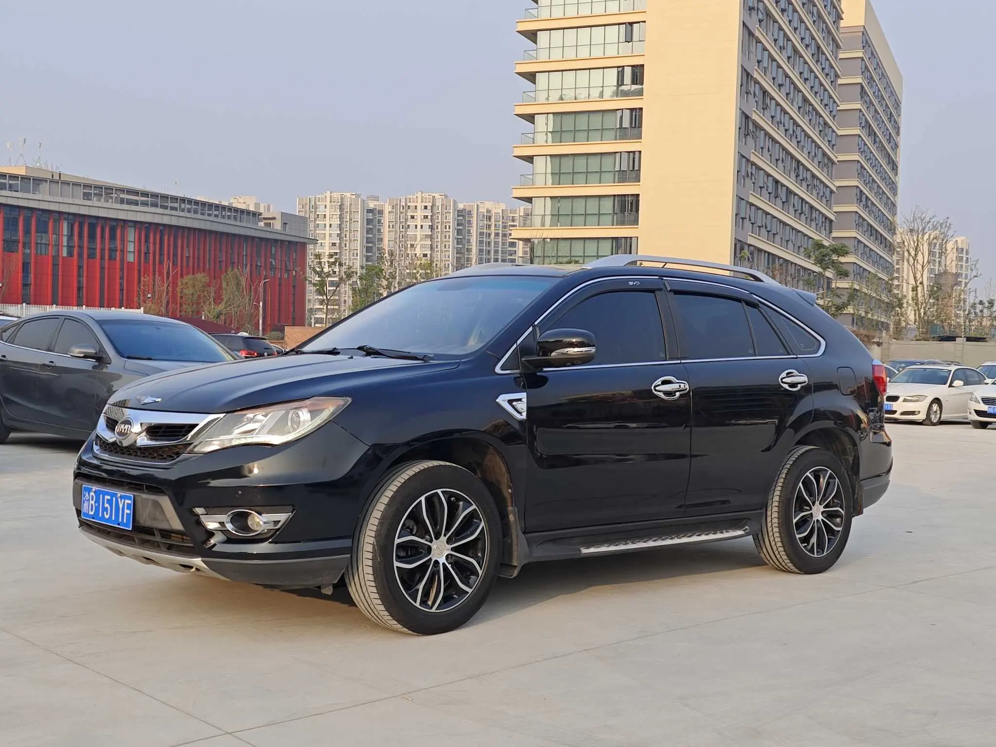 BYD S7  из Китая