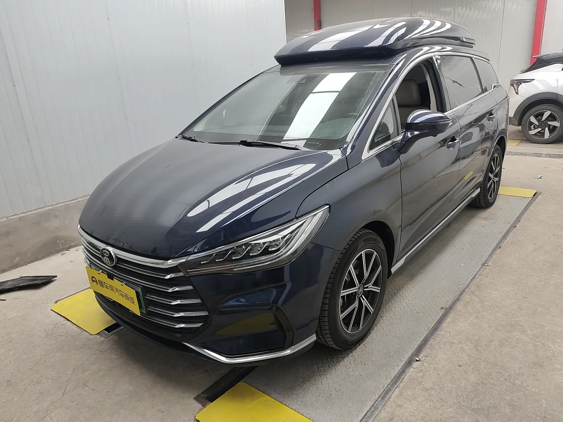 BYD Song MAX DM  из Китая