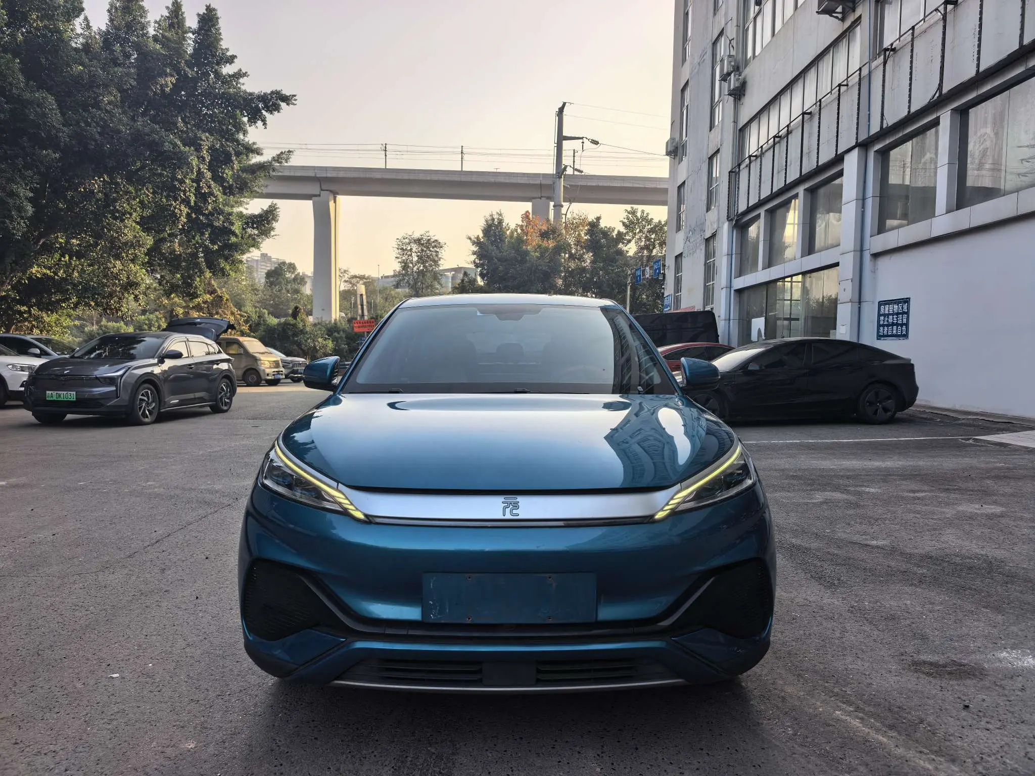 BYD Yuan PLUS  из Китая