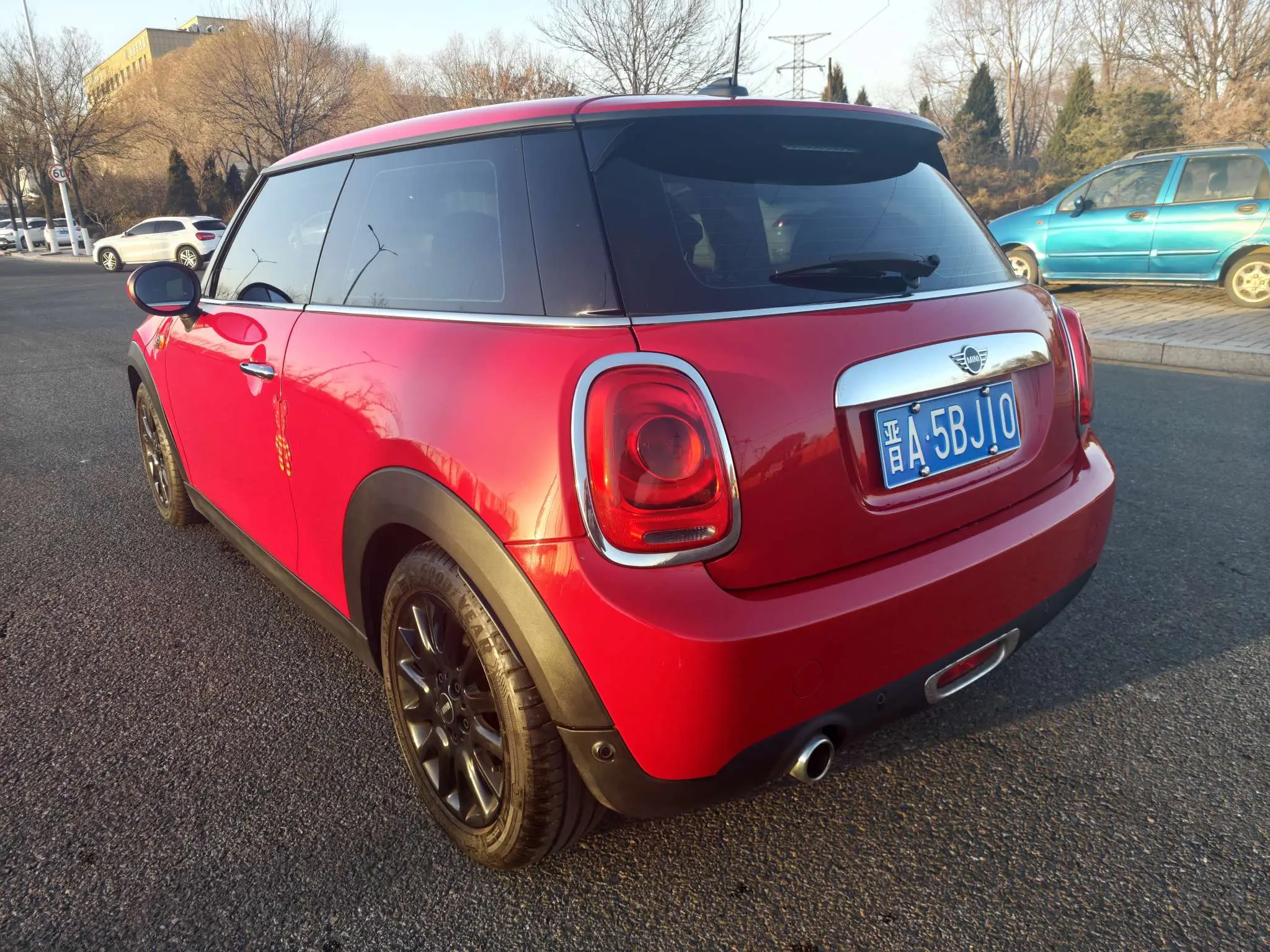 MINI 