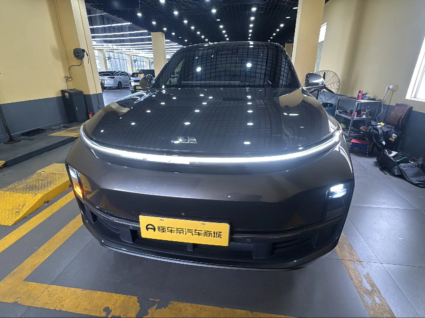 Li L8 (Ideal L8)  из Китая