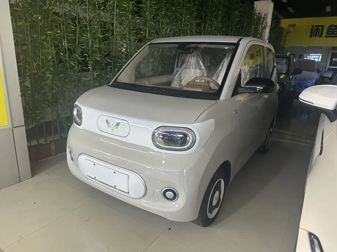 Wuling Hongguang MINIEV  из Китая