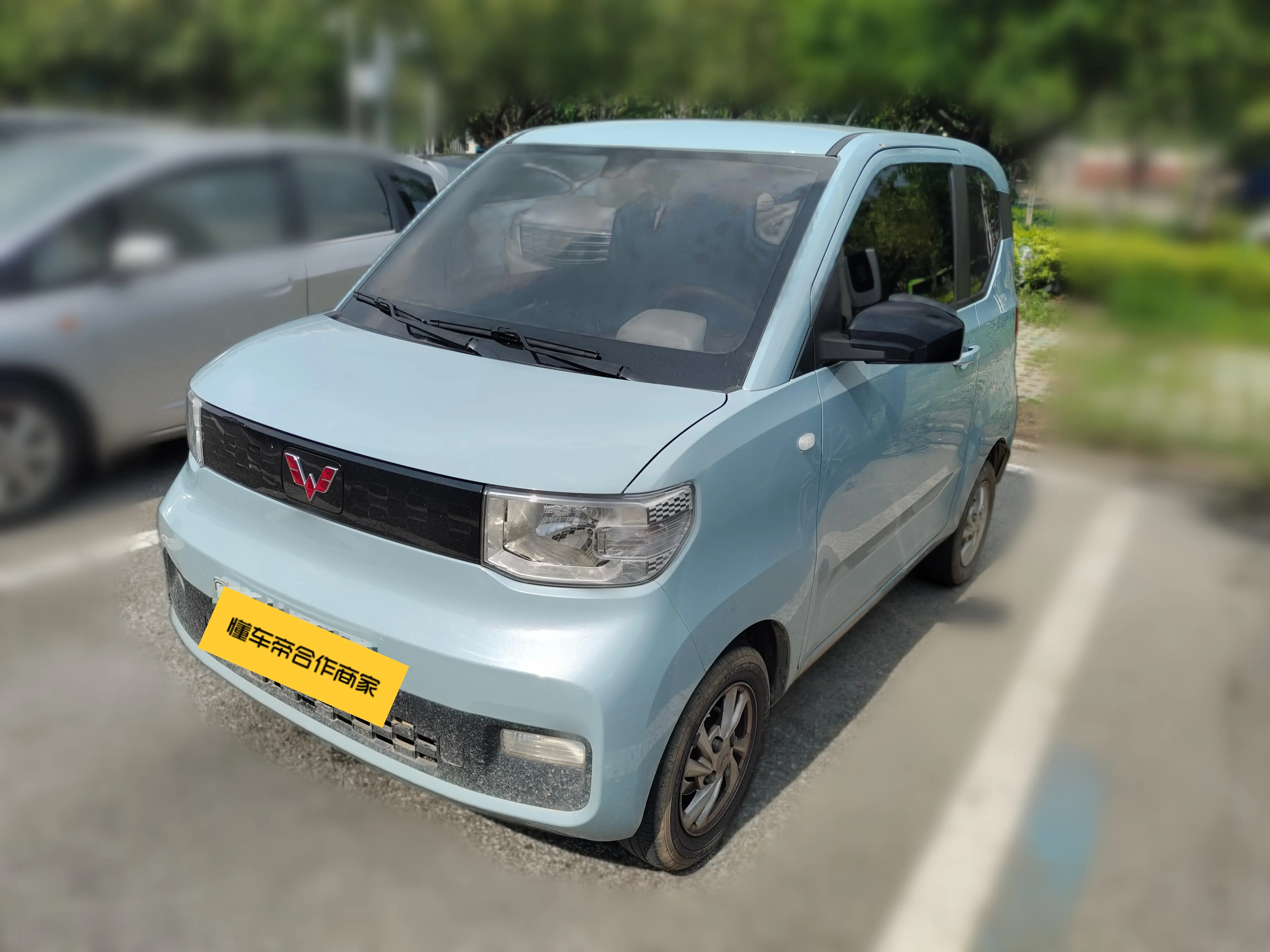 Wuling Hongguang MINIEV  из Китая