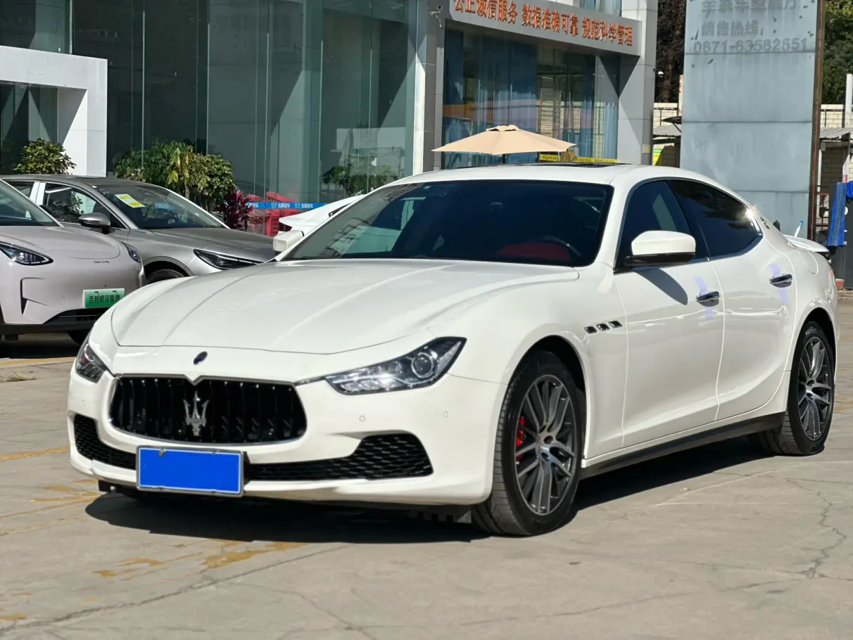 Maserati Ghibli  из Китая