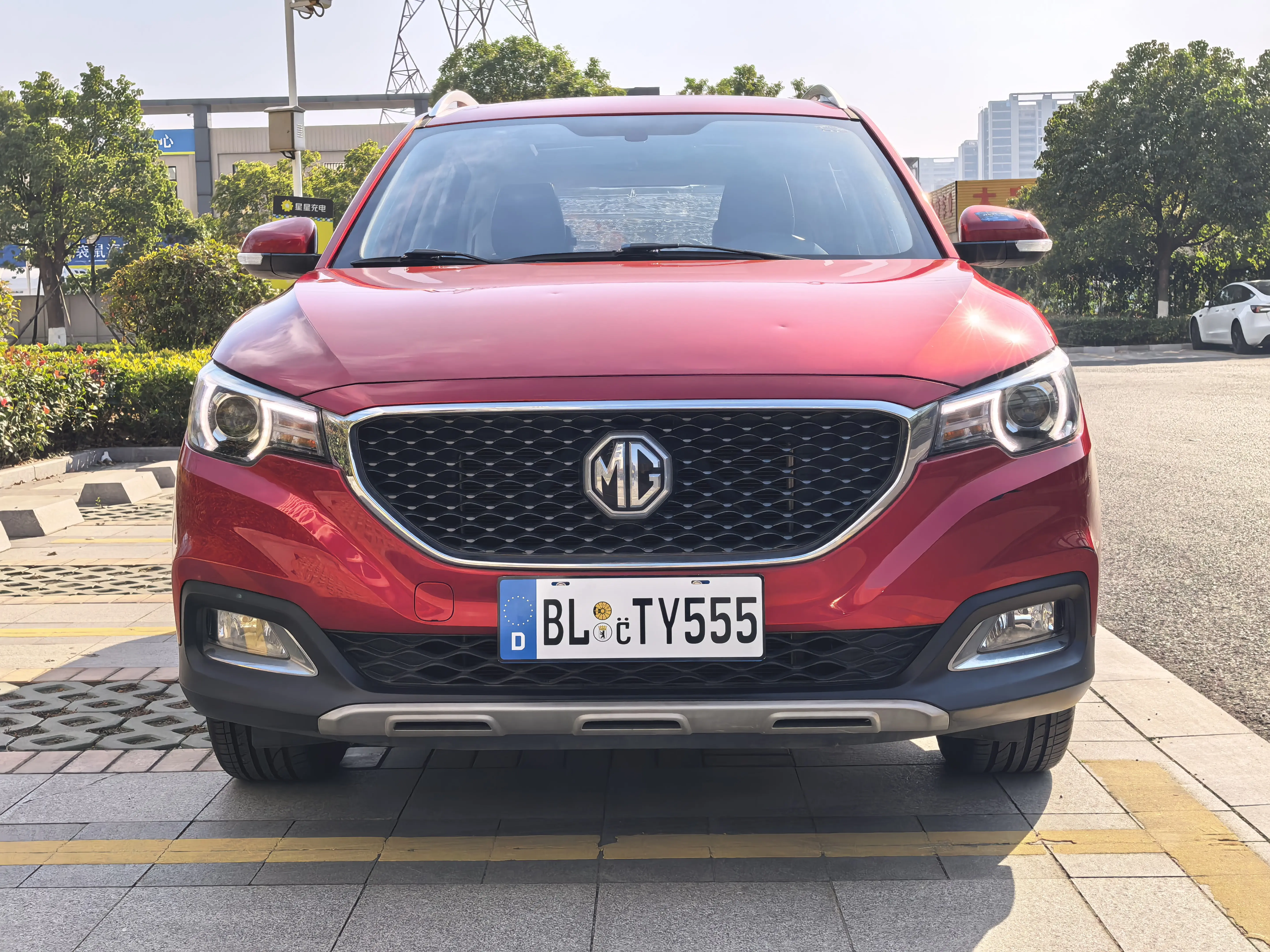 MG ZS  из Китая