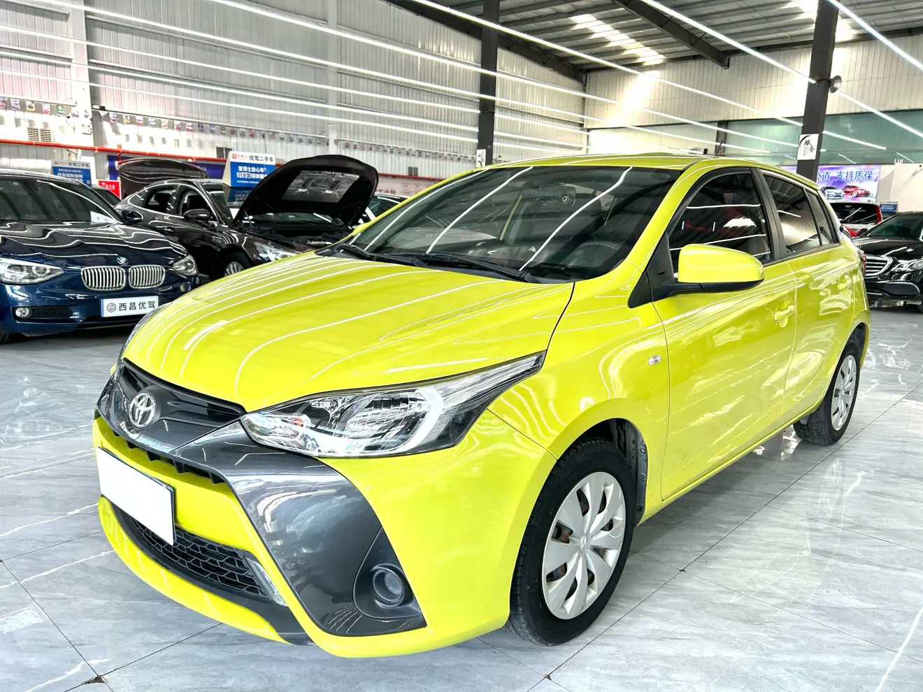 Toyota Yaris L  из Китая
