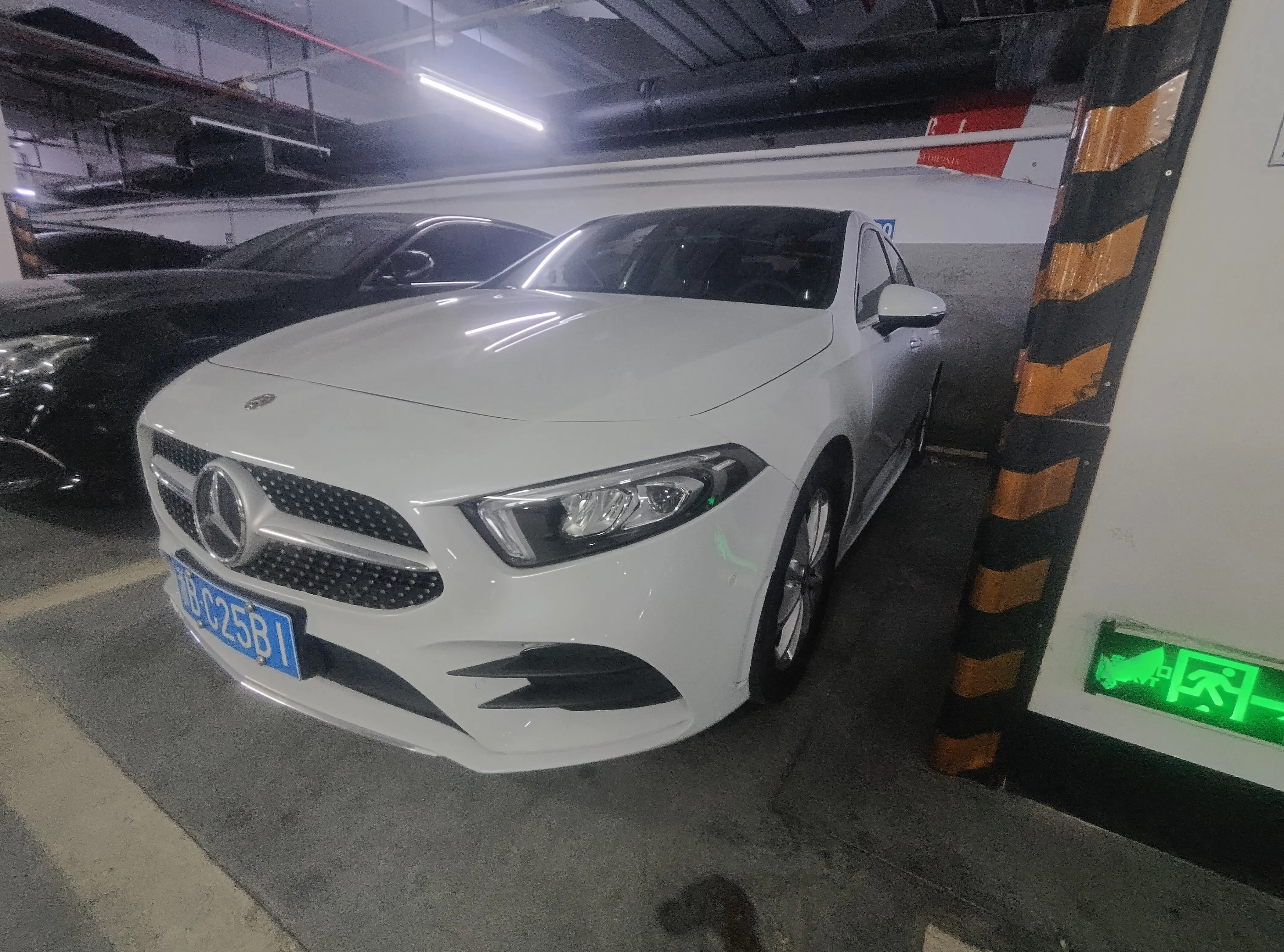 Mercedes-Benz Mercedes Benz A Class  из Китая