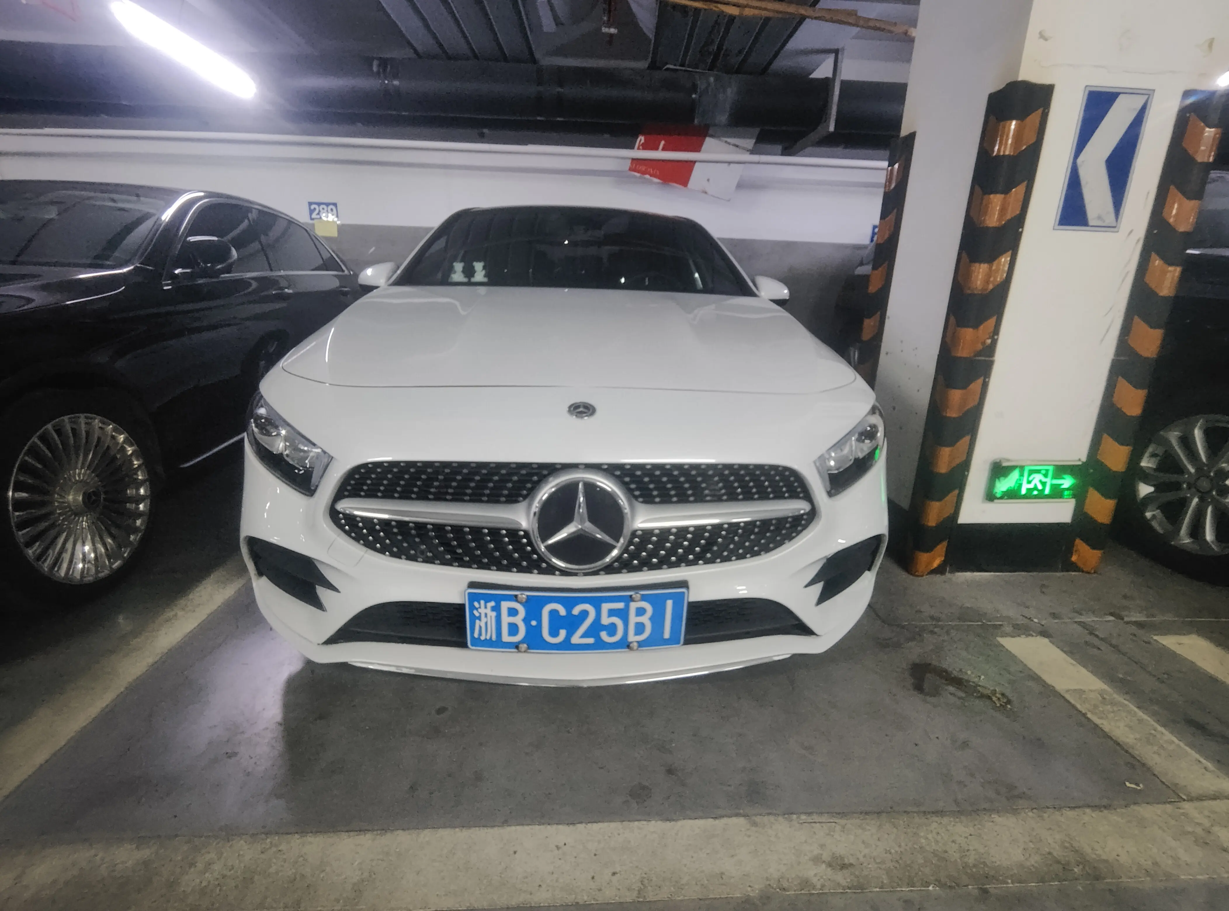 Mercedes-Benz Mercedes Benz A Class  из Китая