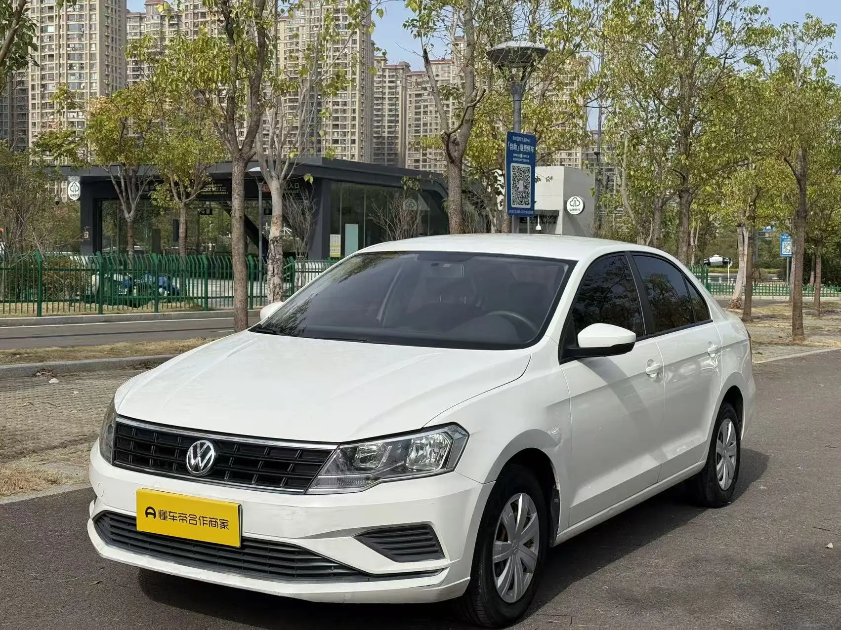 Volkswagen Jetta  из Китая