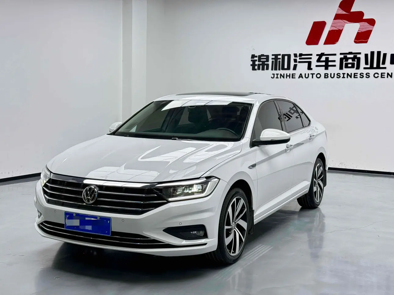 Volkswagen Sagitar  из Китая