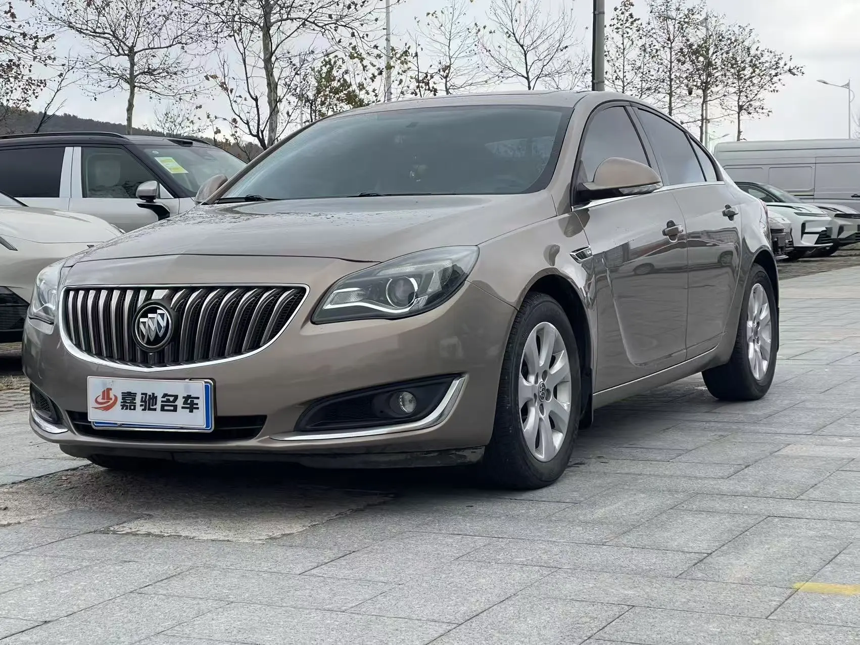Buick Majesty  из Китая