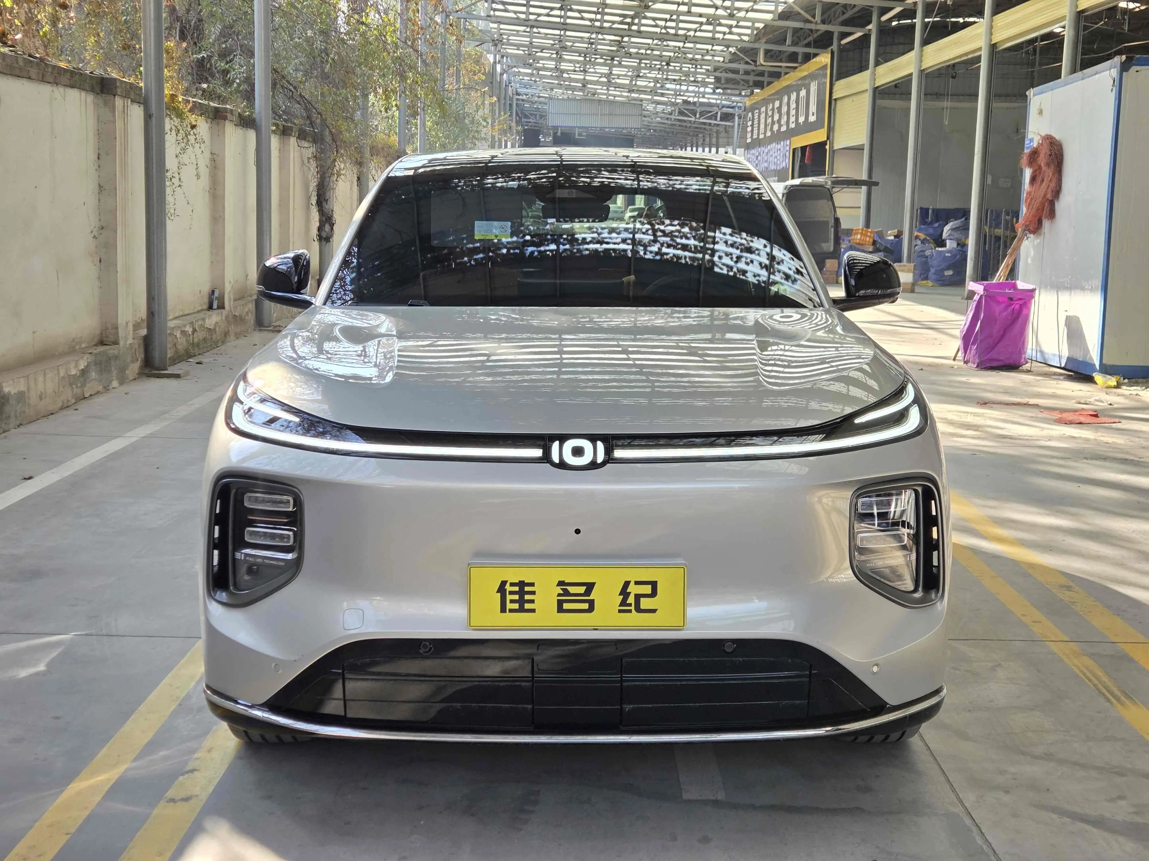 Changan Qiyuan Q07  из Китая