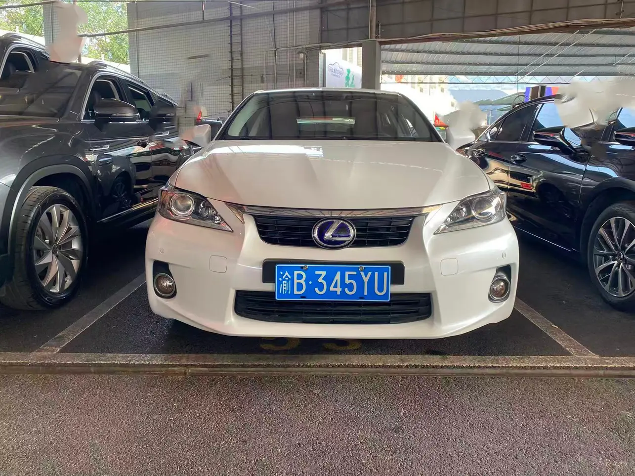 Lexus CT  из Китая