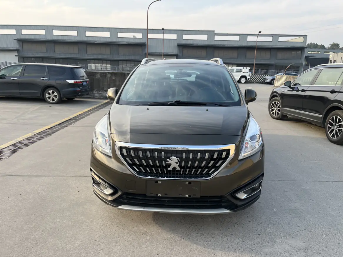 Peugeot 3008  из Китая