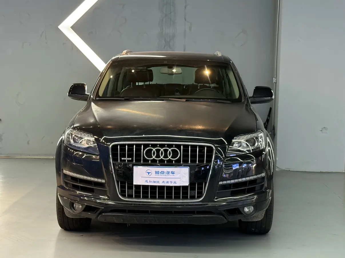 Audi Q7  из Китая