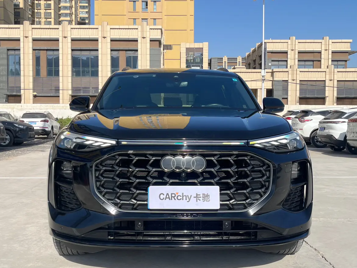 Audi Q6  из Китая