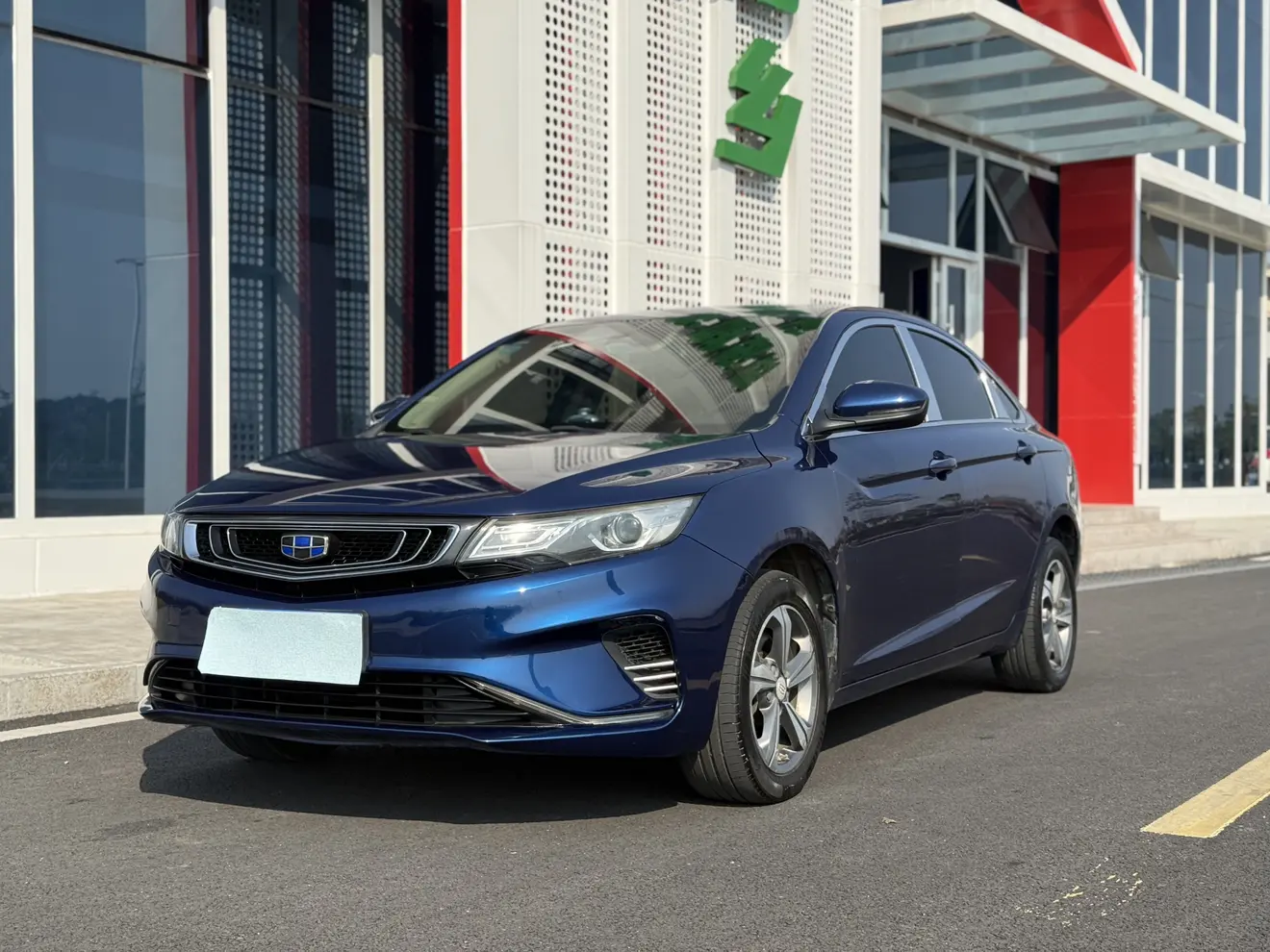 Geely Emgrand GL  из Китая