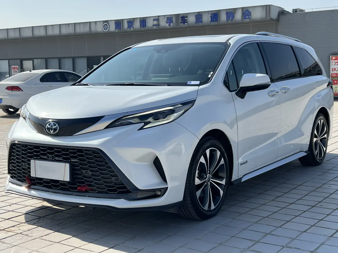 Toyota Granvia  из Китая