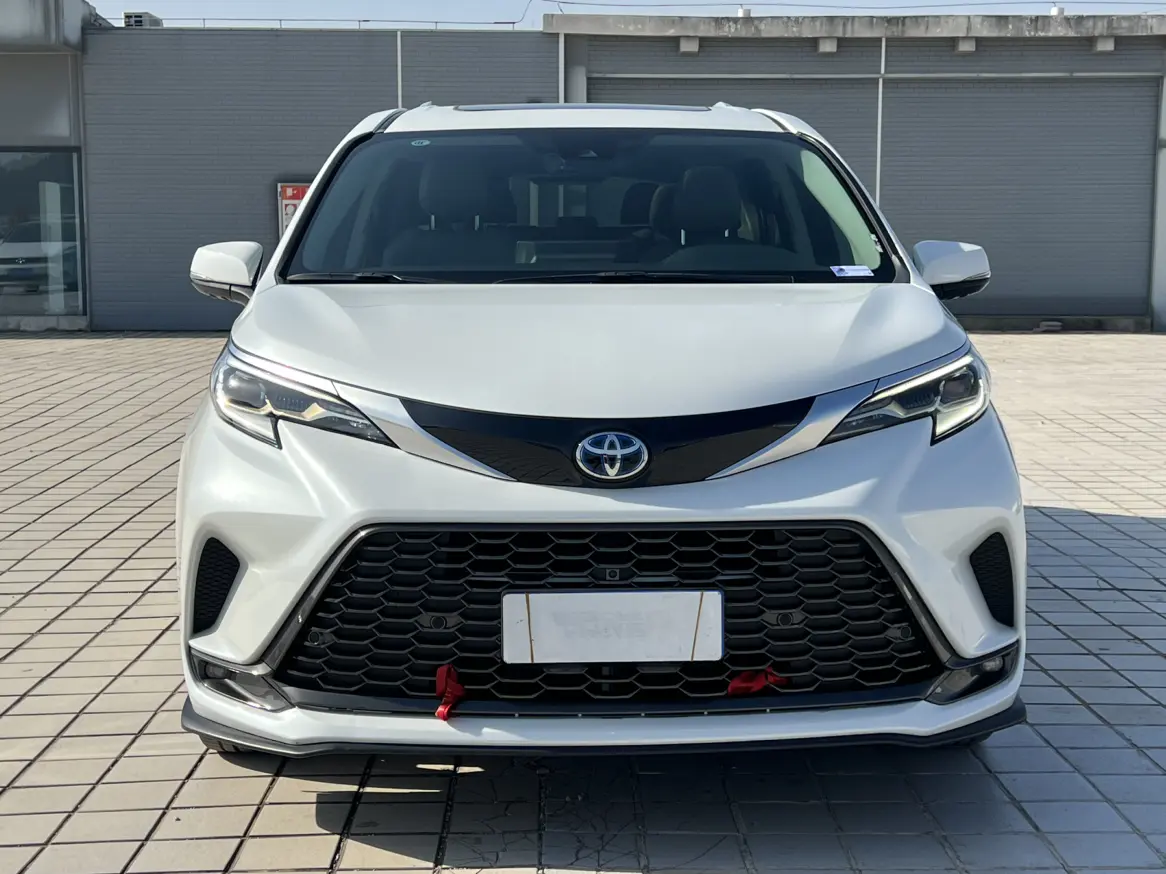 Toyota Granvia  из Китая