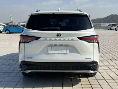 Toyota Granvia