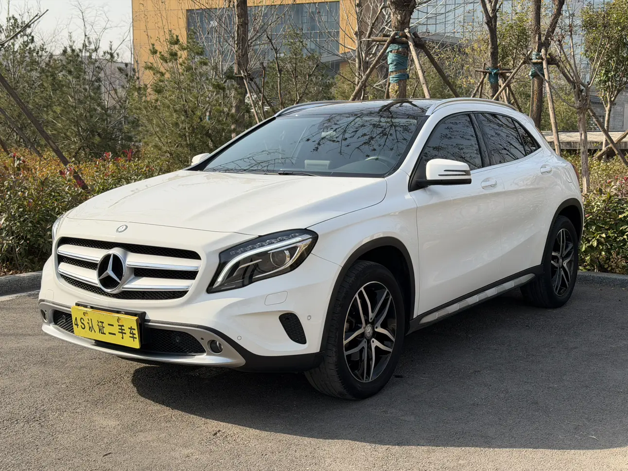 Mercedes-Benz GLA  из Китая