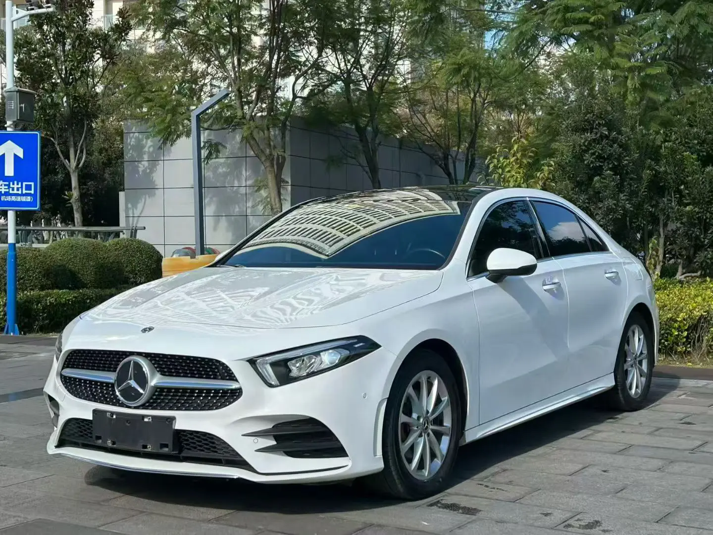 Mercedes-Benz Mercedes Benz A Class  из Китая