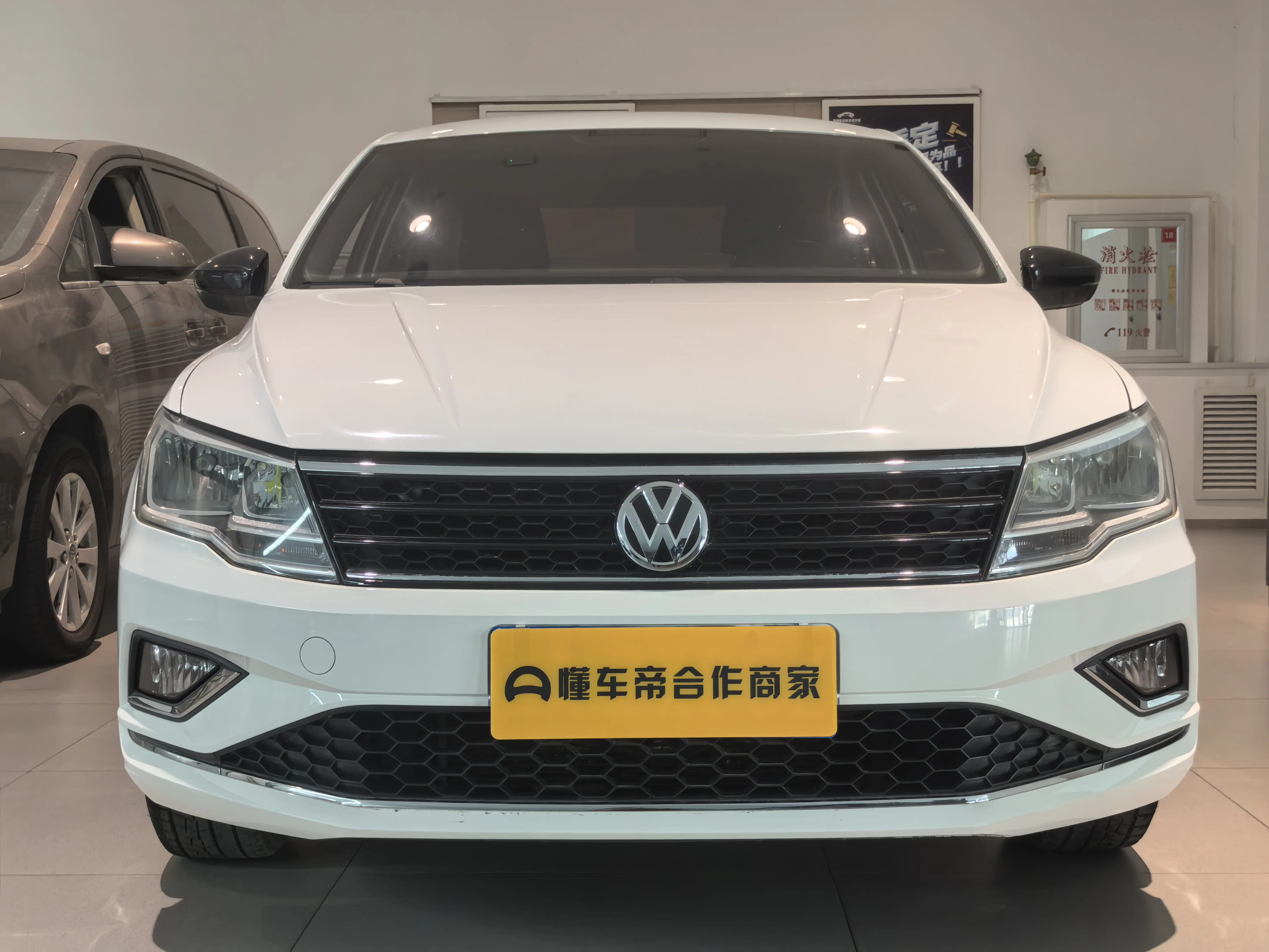 Volkswagen Jetta  из Китая